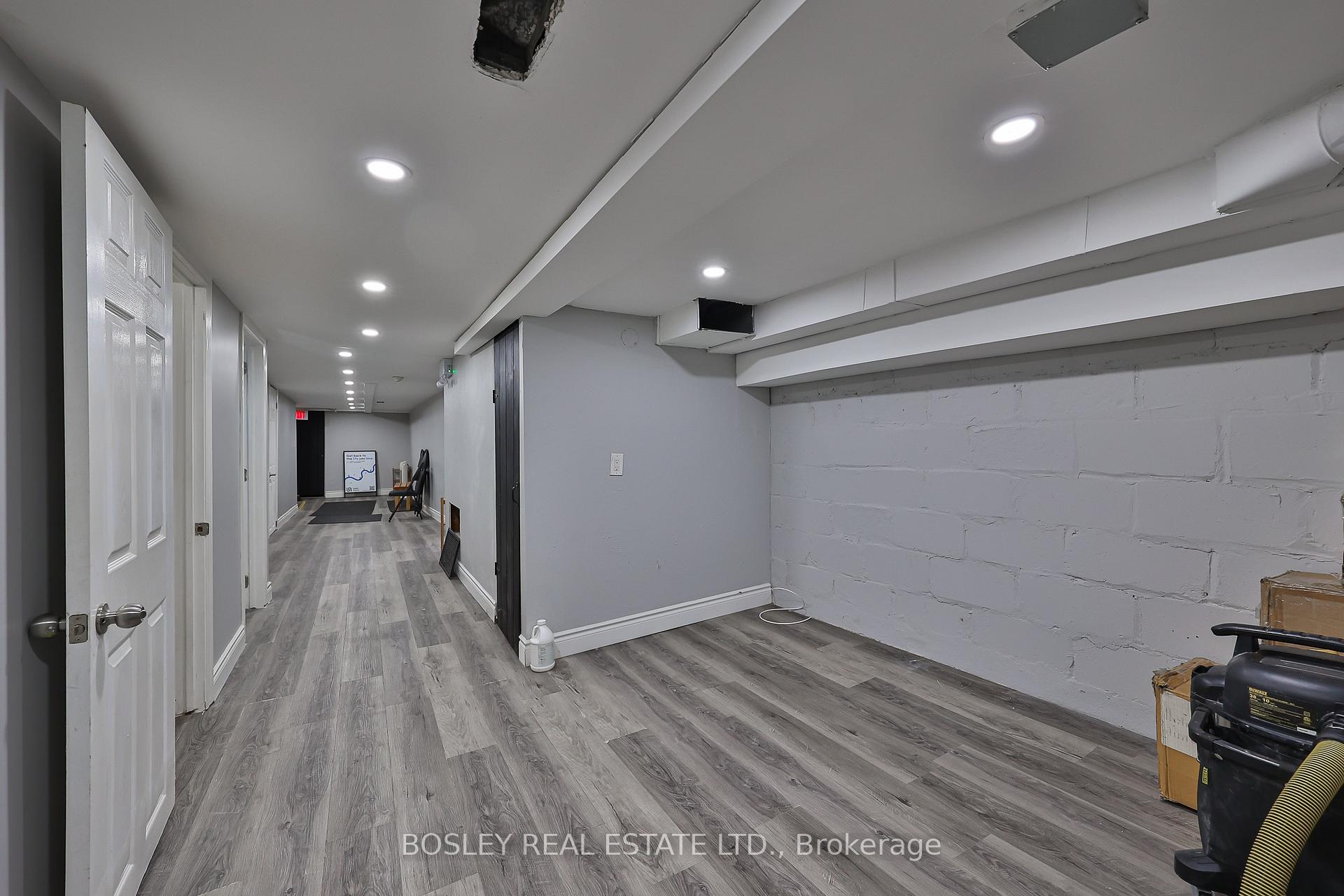 Photo 12 of 511 Mount Pleasant Road, Toronto, Mount Pleasant East — HOMEH