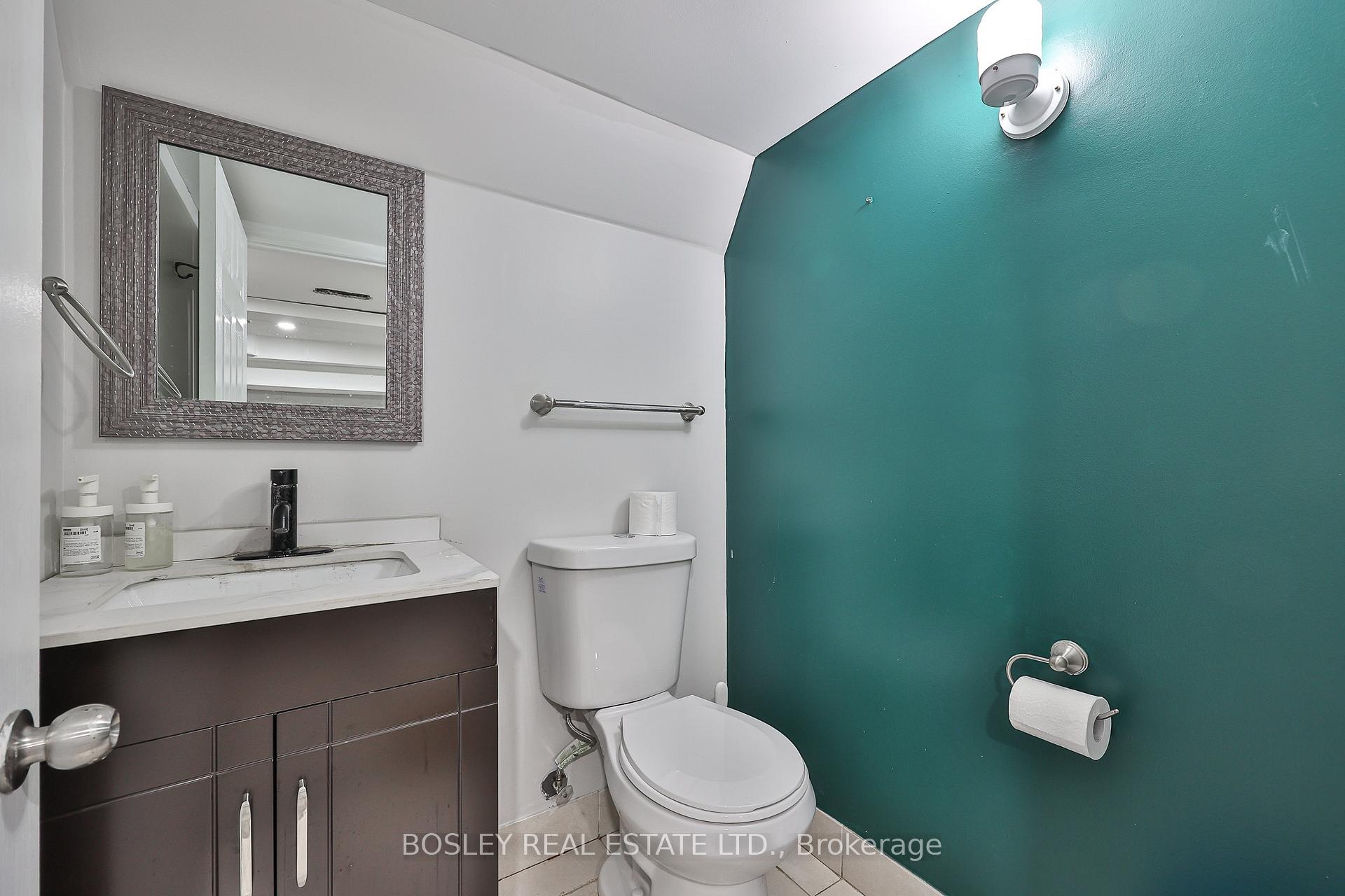 Photo 17 of 511 Mount Pleasant Road, Toronto, Mount Pleasant East — HOMEH