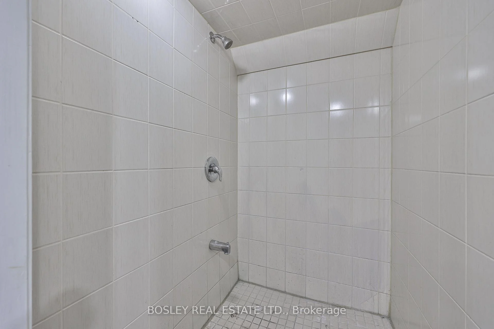Photo 20 of 511 Mount Pleasant Road, Toronto, Mount Pleasant East — HOMEH