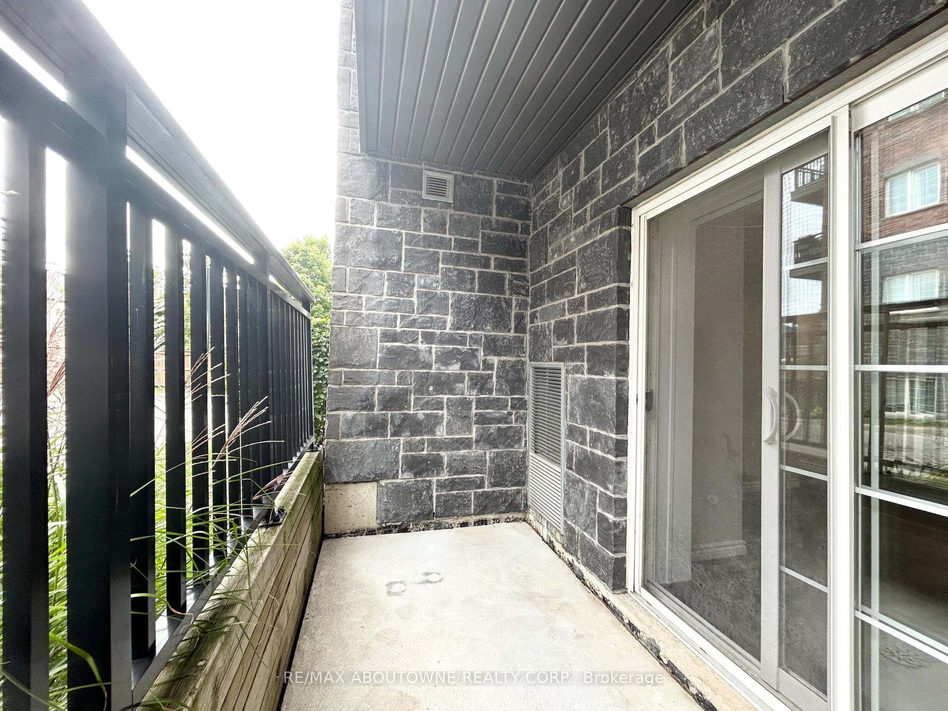 Photo 13 of Unit 102, 5 Rittenhouse Road, Kitchener, Country Hills West — HOMEH