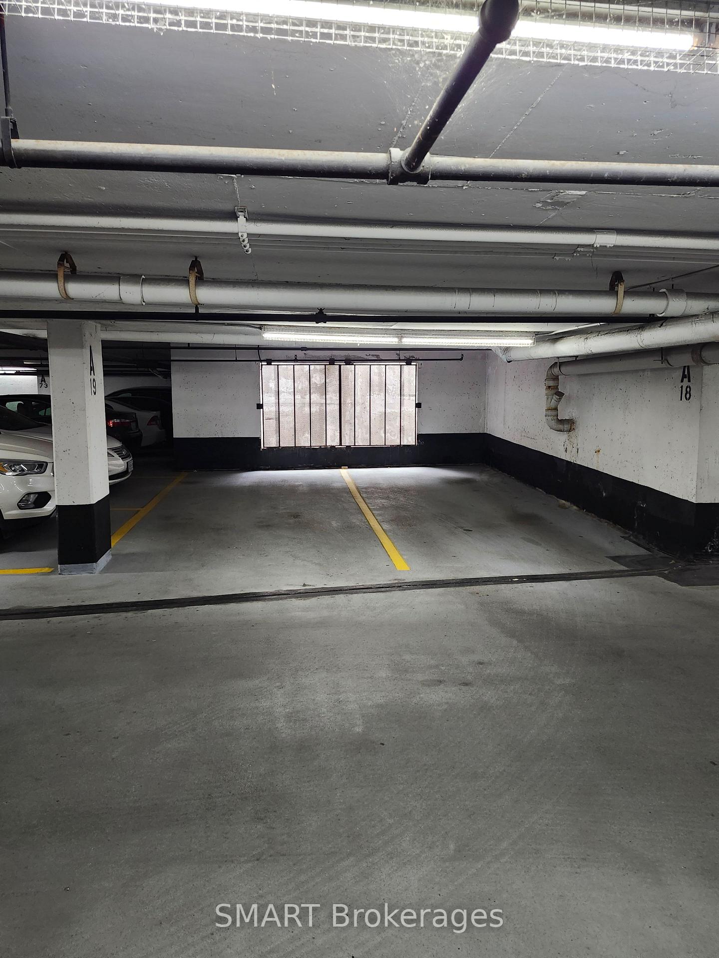 Photo 13 of Unit 103, 33 Weldrick Road E, Richmond Hill, Observatory — HOMEH