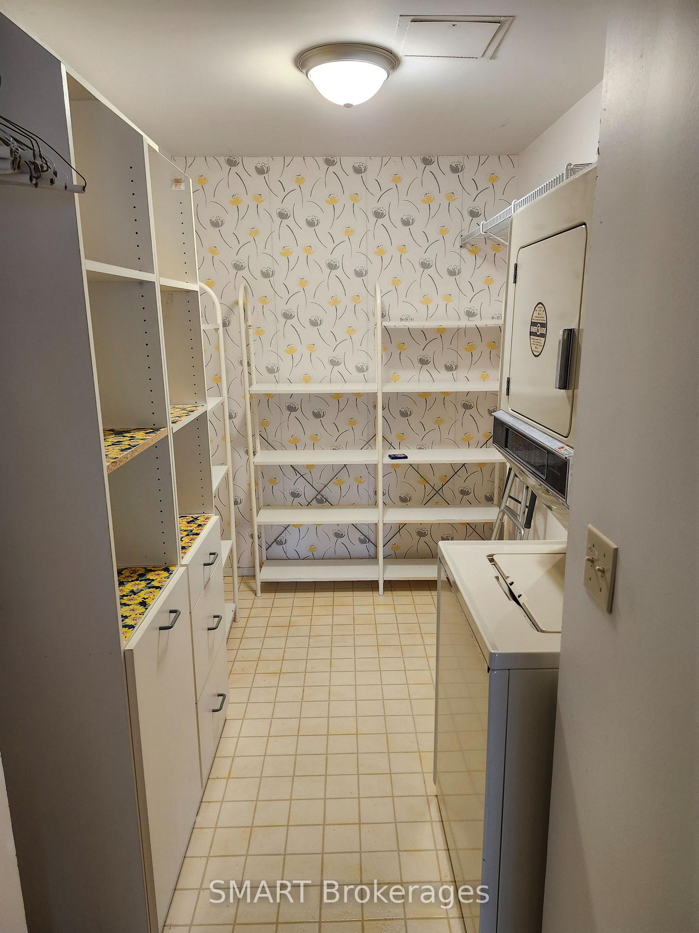 Photo 41 of Unit 103, 33 Weldrick Road E, Richmond Hill, Observatory — HOMEH