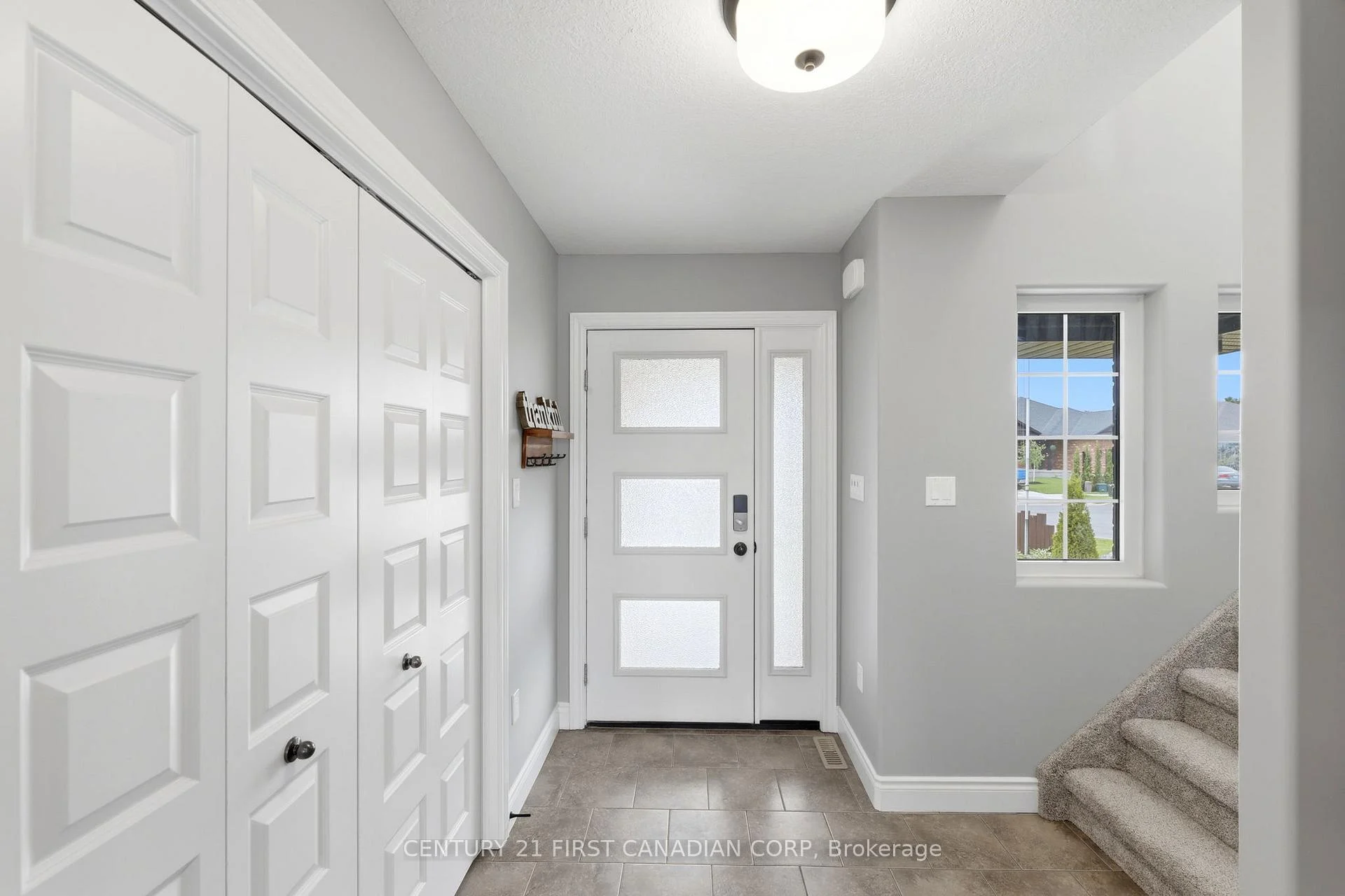 Photo 9 of 12 Glenwood Street, St. Thomas — HOMEH