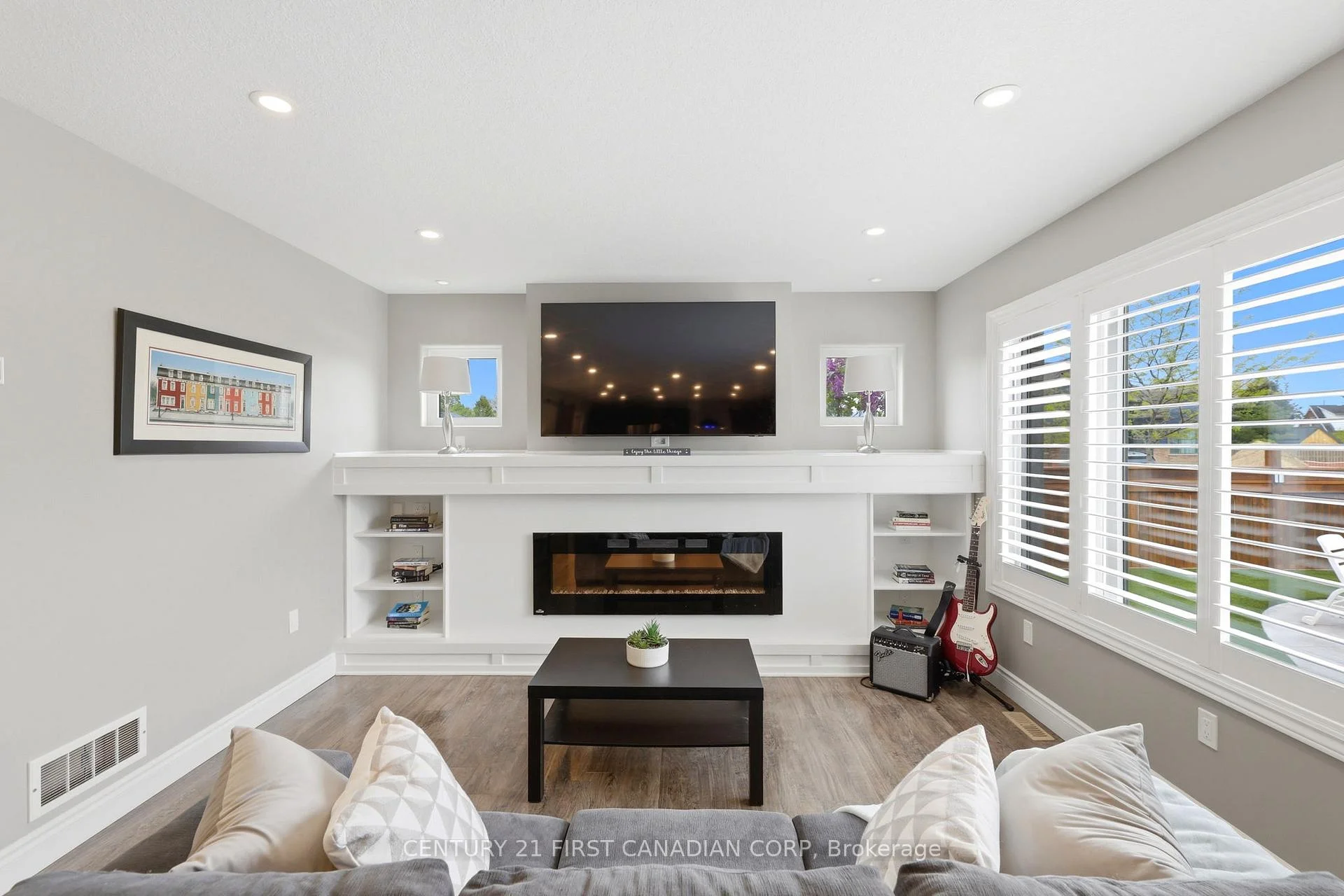 Photo 11 of 12 Glenwood Street, St. Thomas — HOMEH