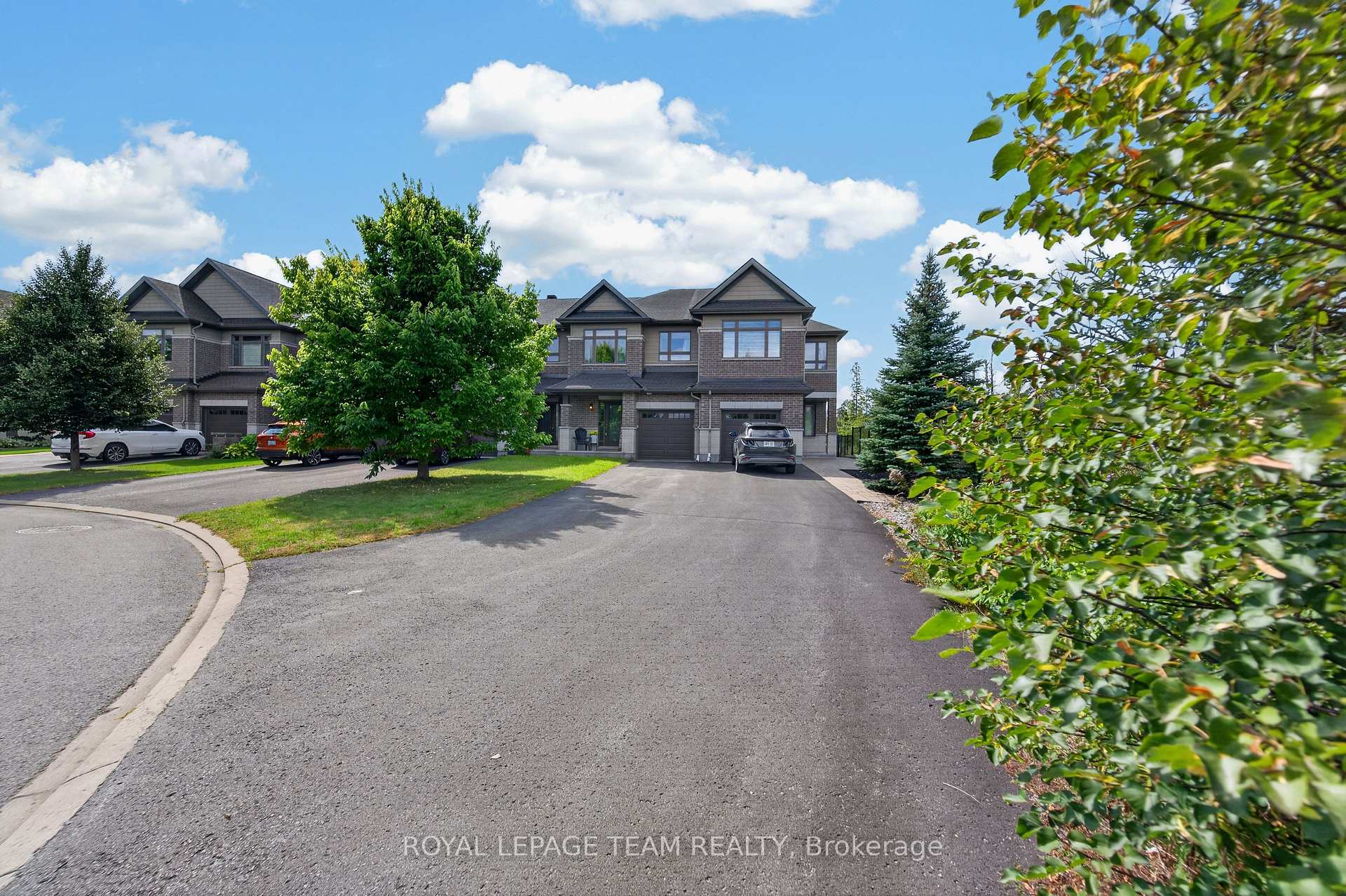 Photo 3 of 154 Woodhurst Crescent, Ottawa, Stittsville (South) — HOMEH