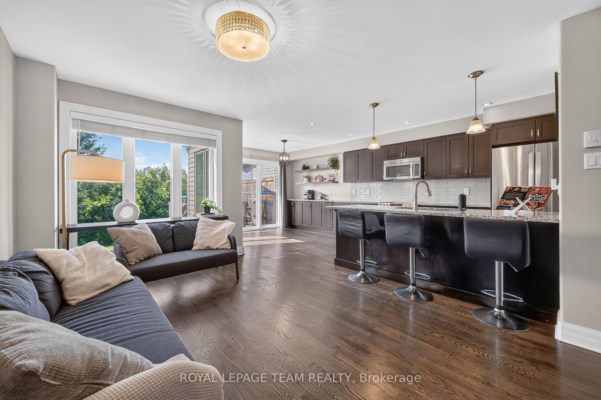 Photo 10 of 154 Woodhurst Crescent, Ottawa, Stittsville (South) — HOMEH