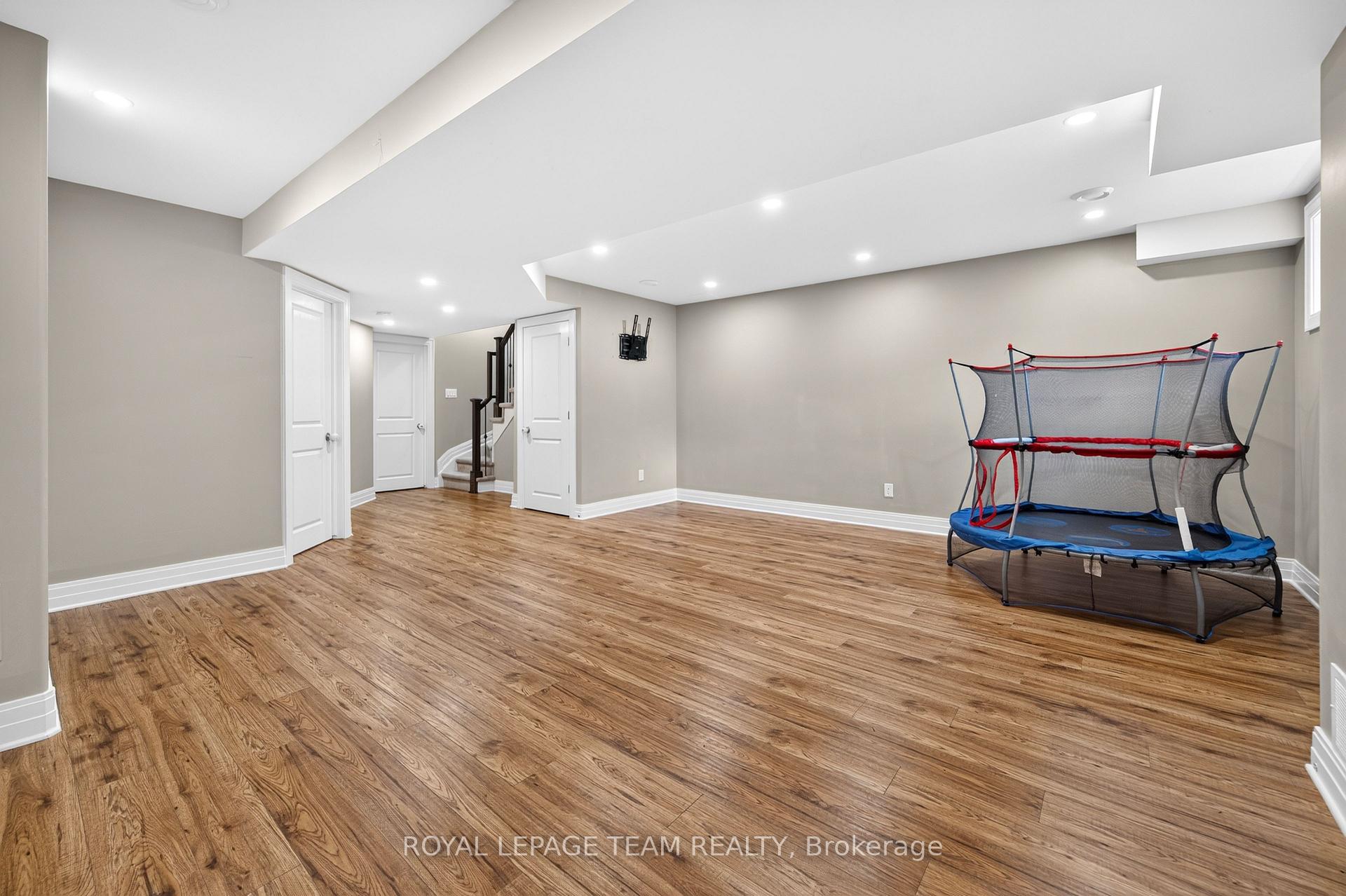 Photo 34 of 154 Woodhurst Crescent, Ottawa, Stittsville (South) — HOMEH