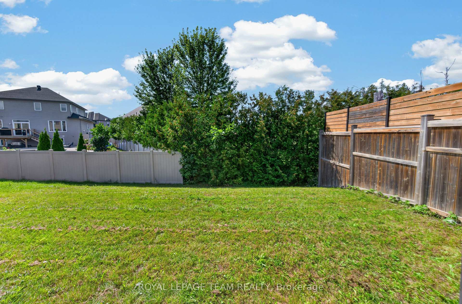 Photo 39 of 154 Woodhurst Crescent, Ottawa, Stittsville (South) — HOMEH