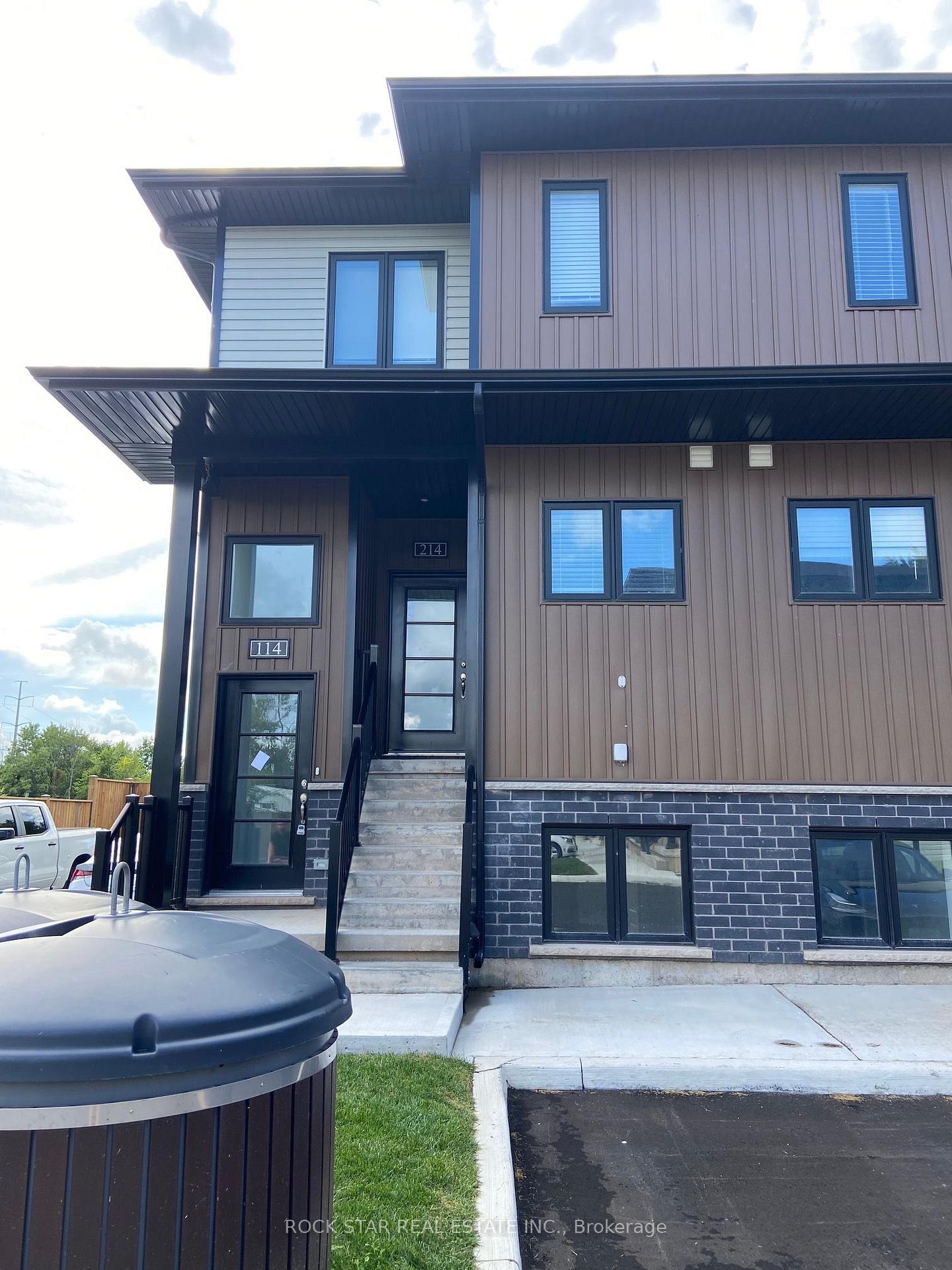 Photo 1 of Unit 114, 6591 Montrose Road, Niagara Falls, West Wood — HOMEH