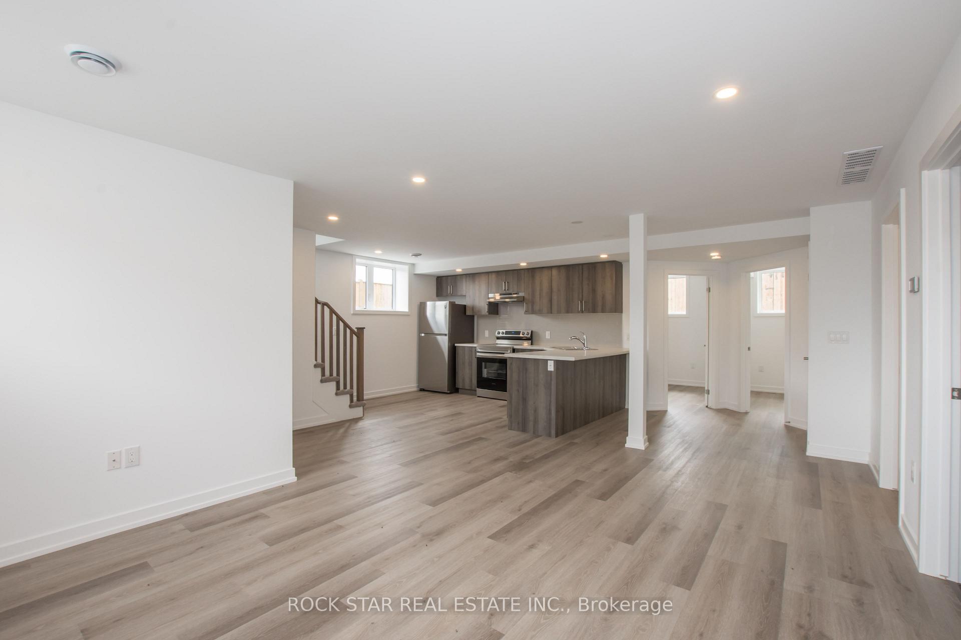 Photo 10 of Unit 114, 6591 Montrose Road, Niagara Falls, West Wood — HOMEH