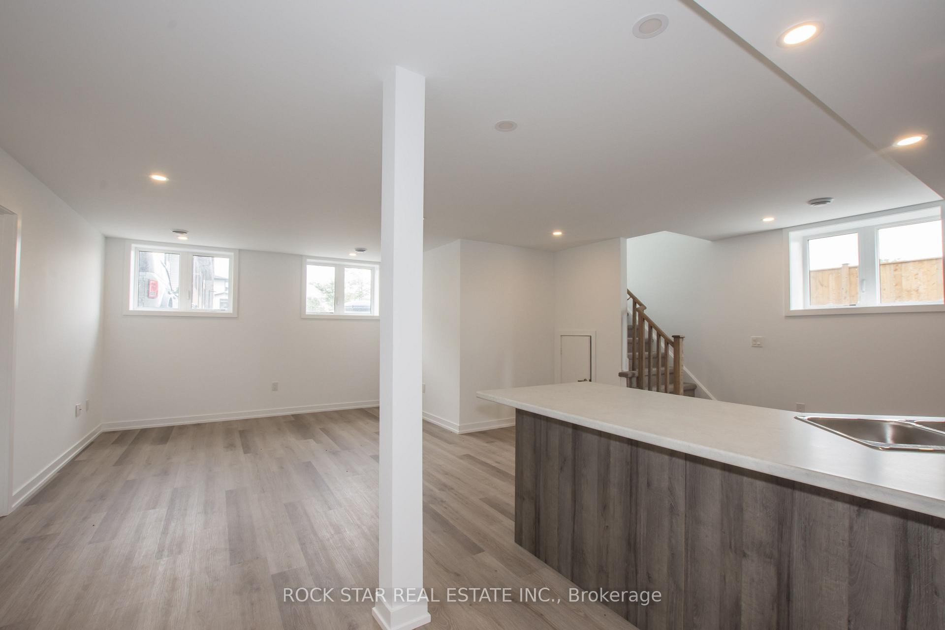 Photo 12 of Unit 114, 6591 Montrose Road, Niagara Falls, West Wood — HOMEH