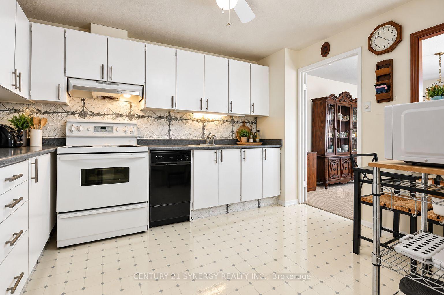 Photo 10 of Unit 309, 1465 Baseline Road, Ottawa, Copeland Park — HOMEH
