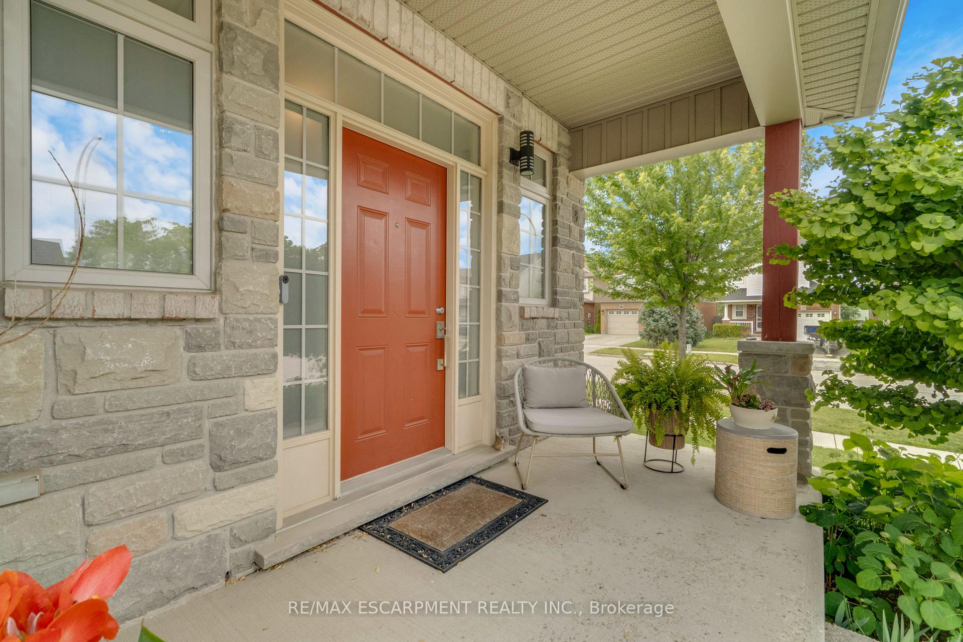 Photo 3 of 83 Frankfurt Street, Kitchener, Trussler — HOMEH