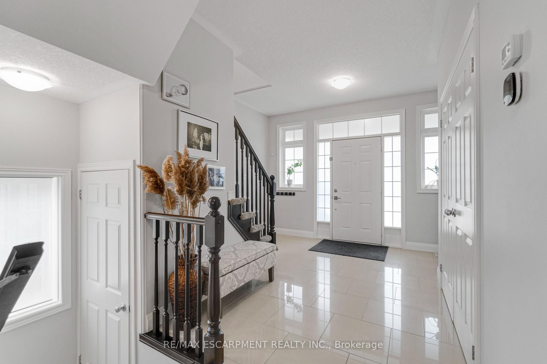 Photo 4 of 83 Frankfurt Street, Kitchener, Trussler — HOMEH