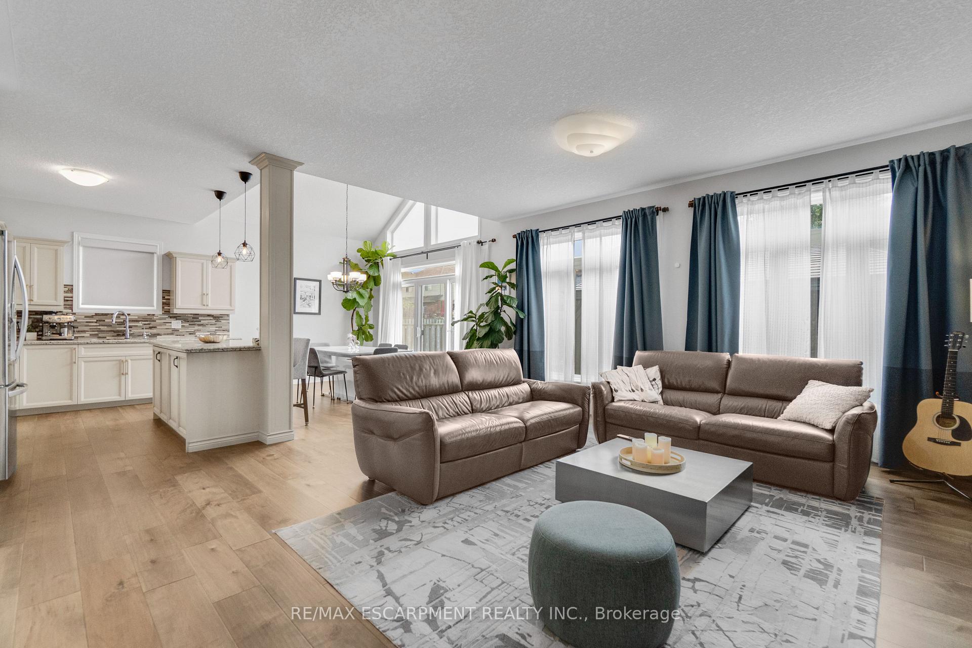 Photo 5 of 83 Frankfurt Street, Kitchener, Trussler — HOMEH