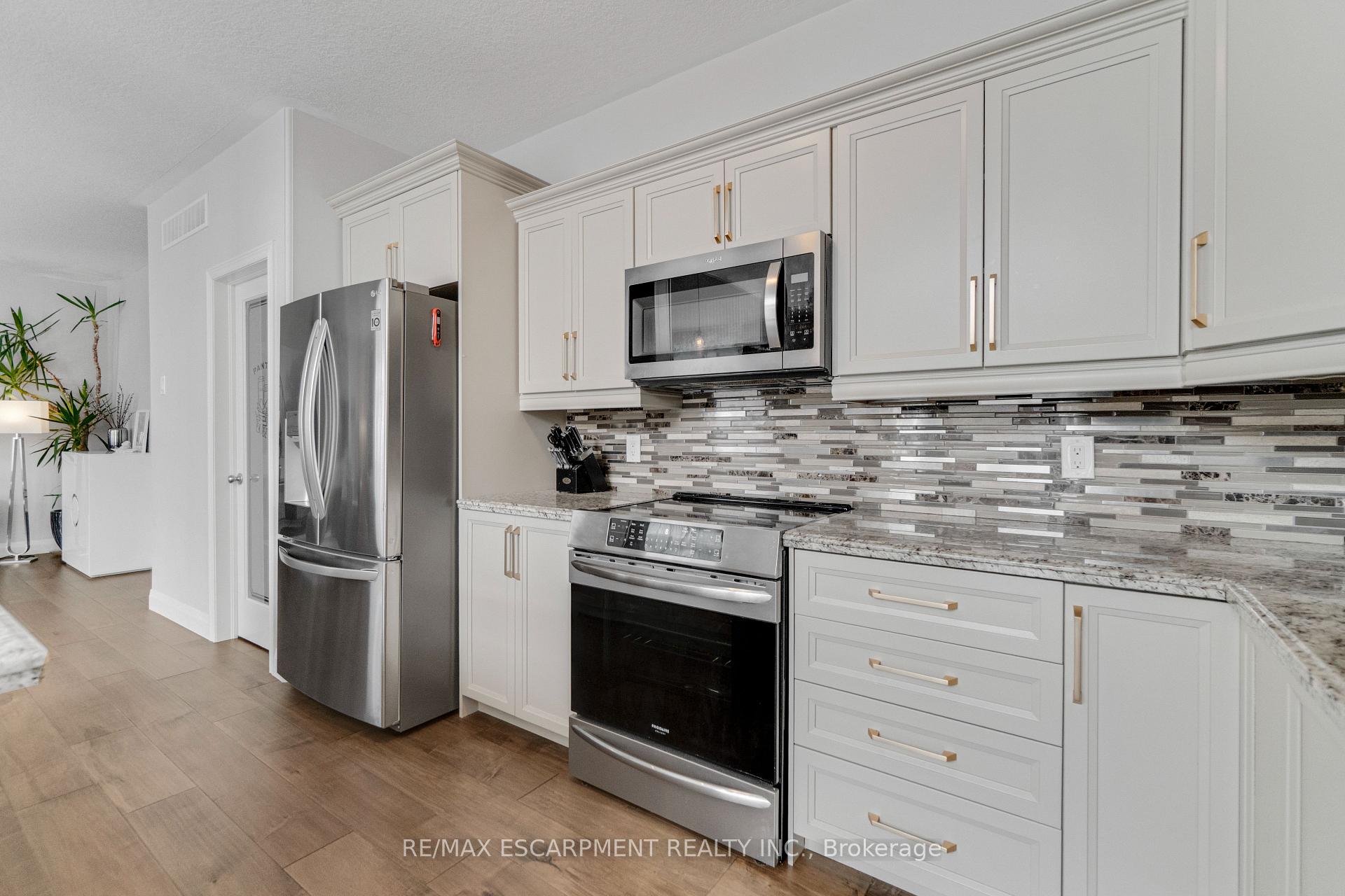 Photo 14 of 83 Frankfurt Street, Kitchener, Trussler — HOMEH