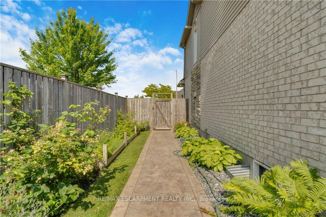 Photo 34 of 83 Frankfurt Street, Kitchener, Trussler — HOMEH