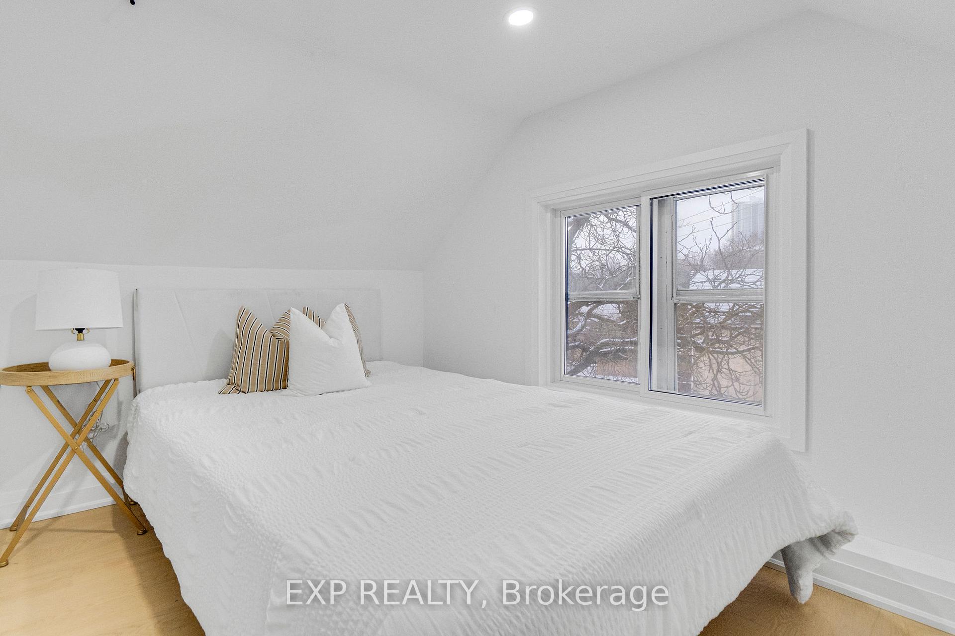 Photo 30 of 64 Lancaster Street E, Kitchener, Civic Centre — HOMEH