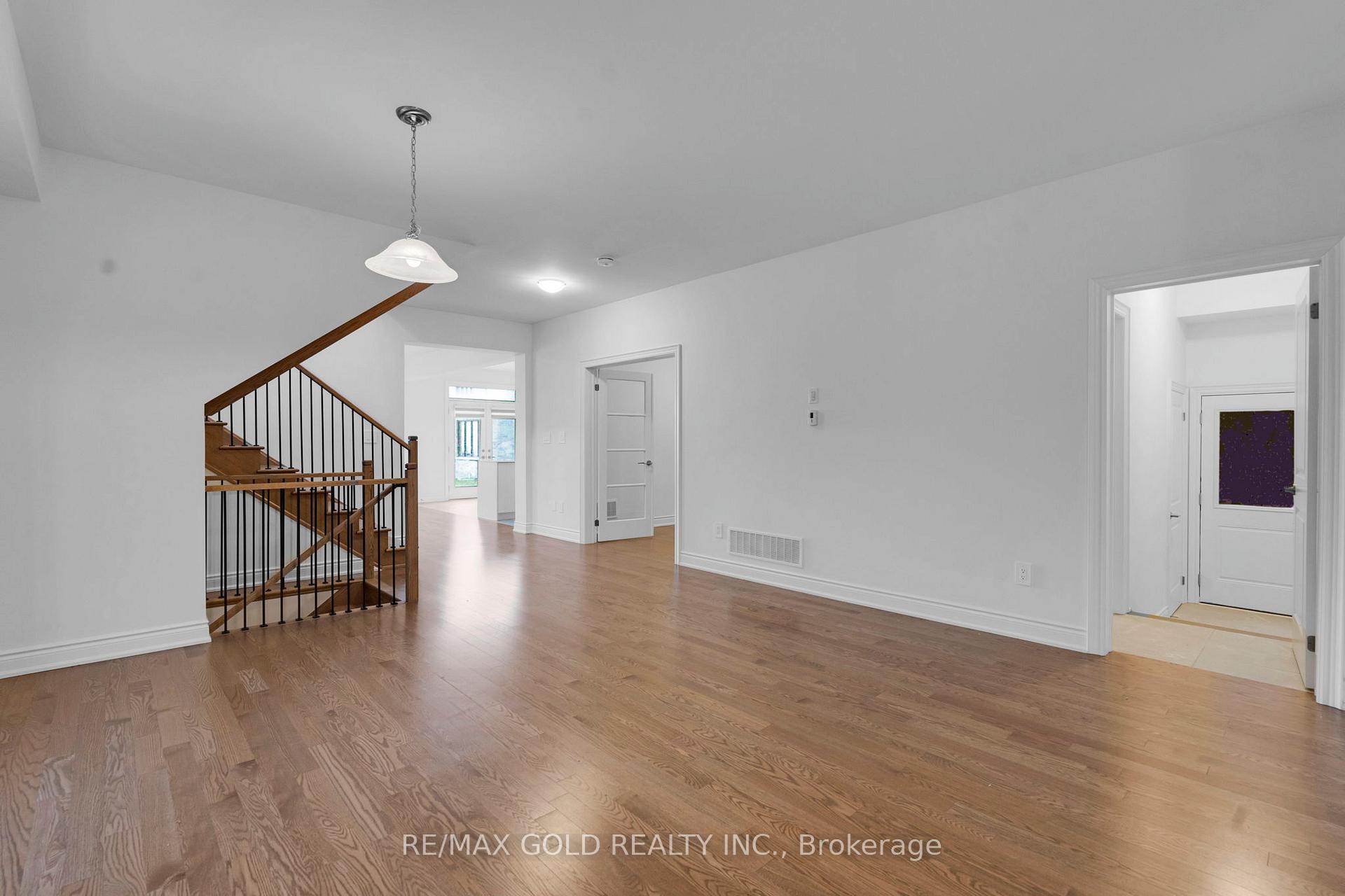 Photo 6 of 23 Bermondsey Way, Brampton, Bram West — HOMEH
