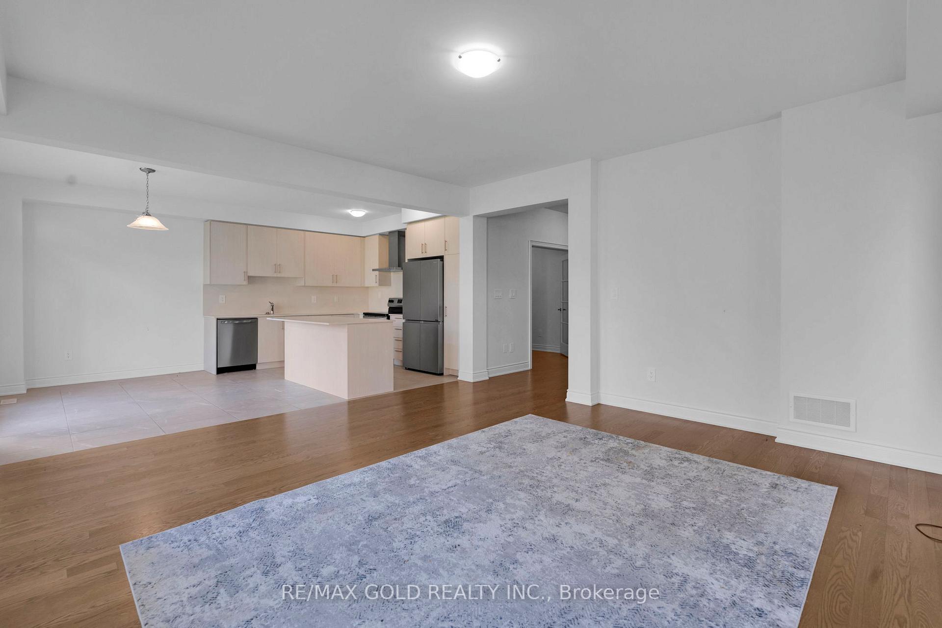 Photo 16 of 23 Bermondsey Way, Brampton, Bram West — HOMEH