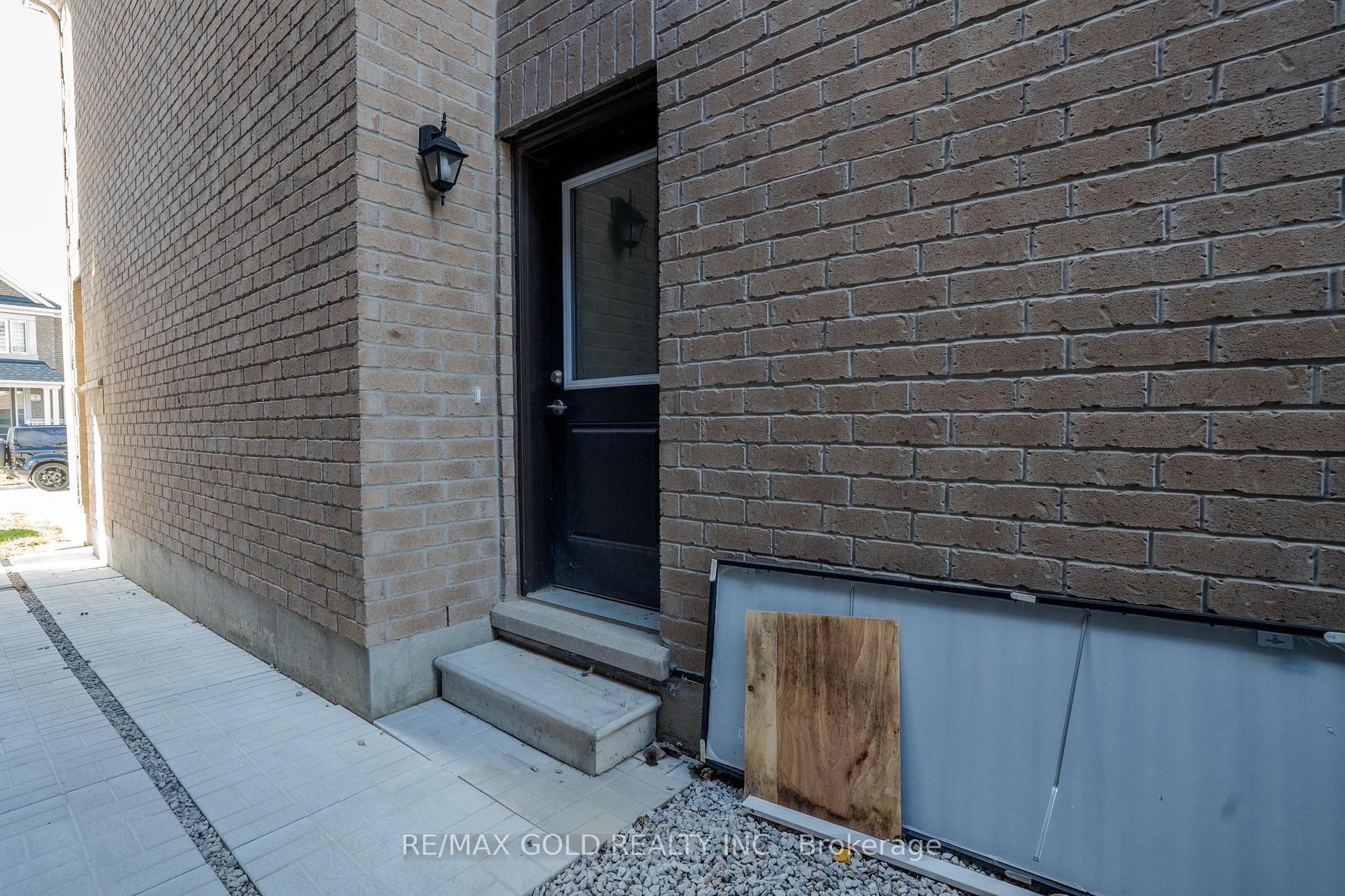 Photo 40 of 23 Bermondsey Way, Brampton, Bram West — HOMEH