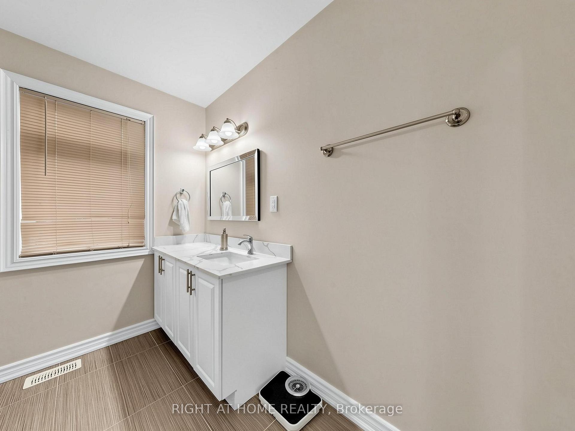 Photo 10 of 637 Simcoe Street, Brock, Beaverton — HOMEH