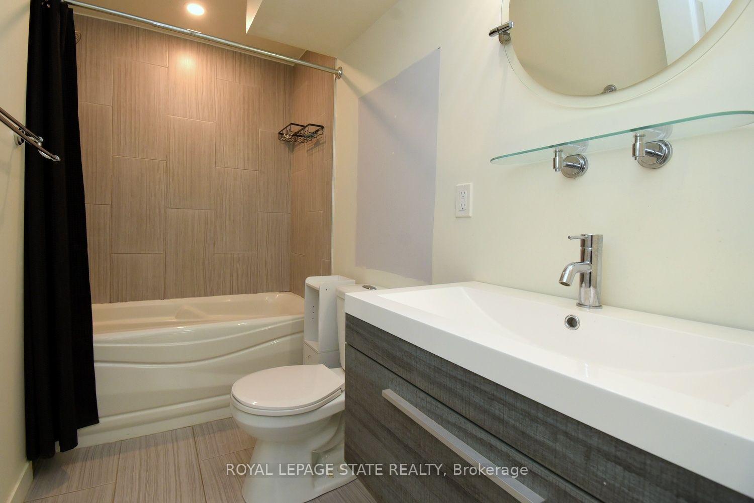Photo 16 of 10 Graham Street, St. Catharines, Port Dalhousie — HOMEH