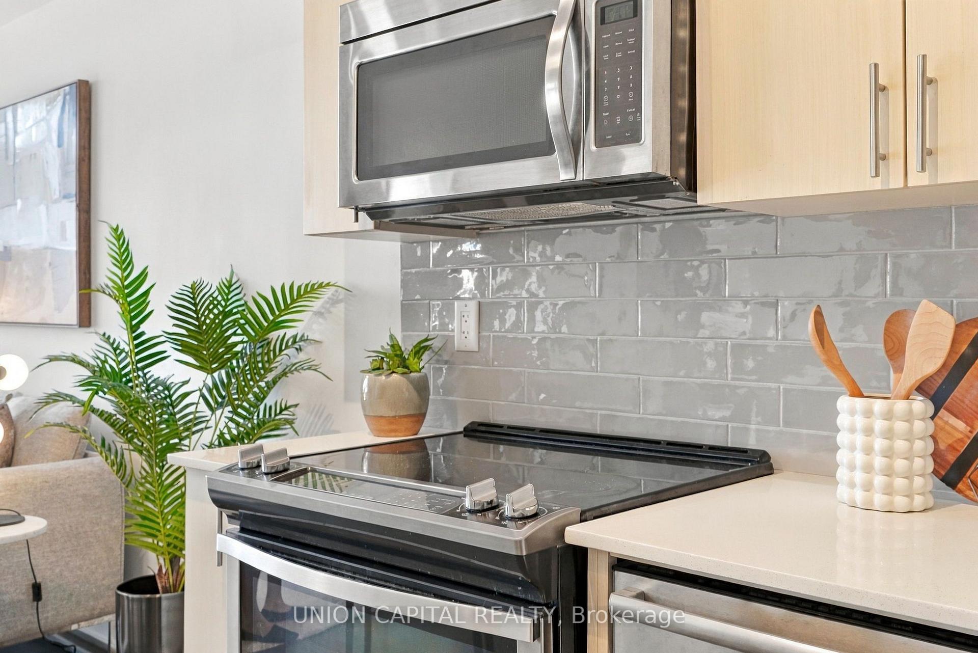Photo 9 of Unit 412, 7890 Bathurst Street, Vaughan, Beverley Glen — HOMEH