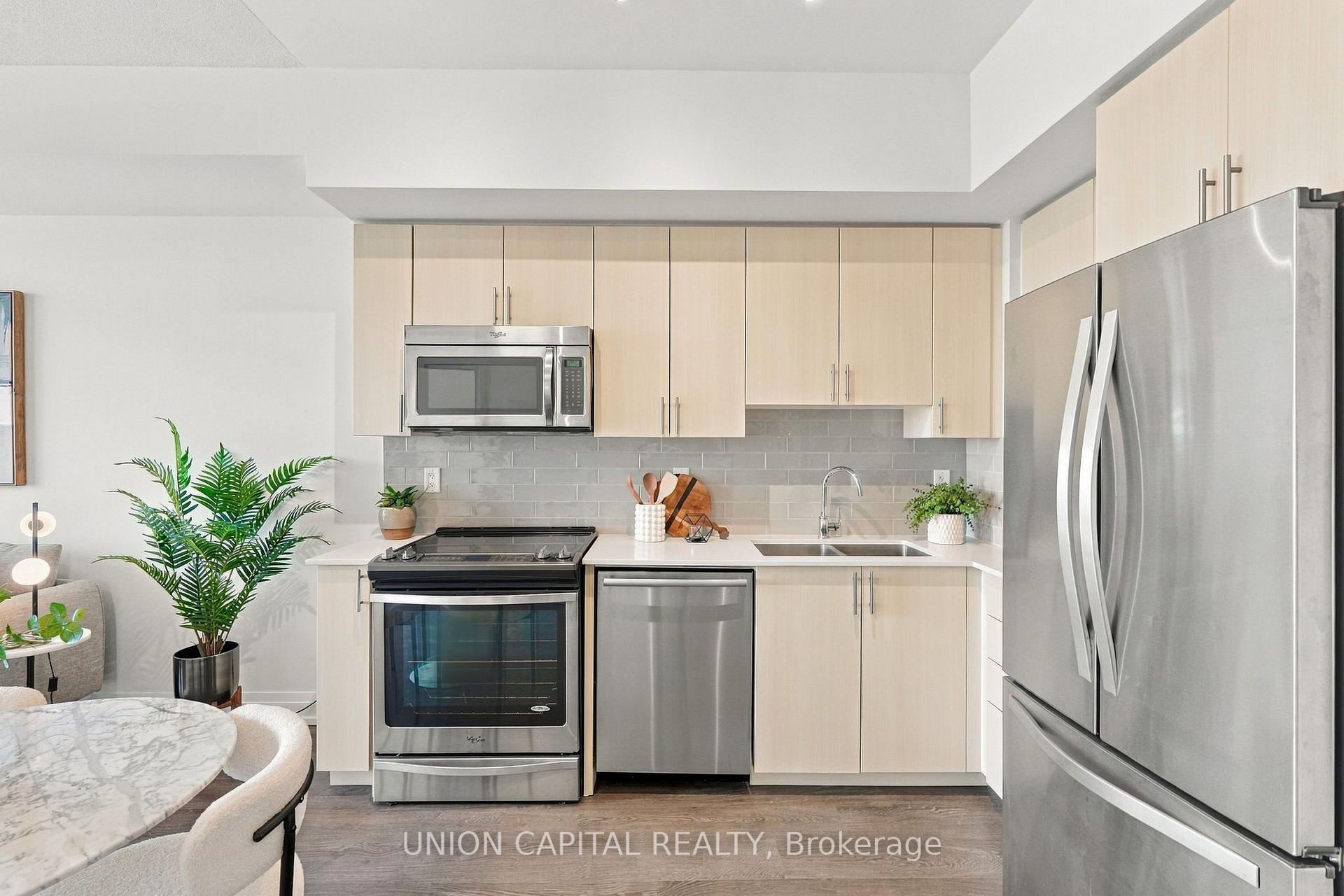 Photo 11 of Unit 412, 7890 Bathurst Street, Vaughan, Beverley Glen — HOMEH