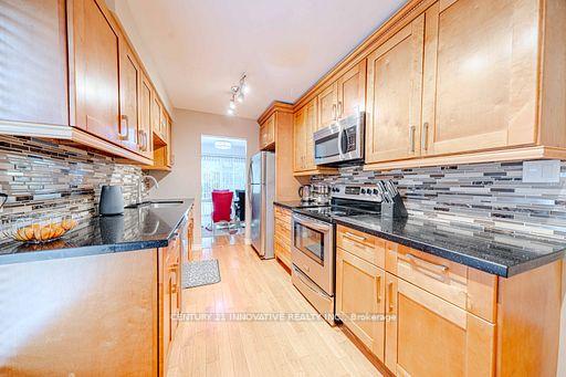 Photo 15 of 1764 Listowell Crescent, Pickering, Liverpool — HOMEH