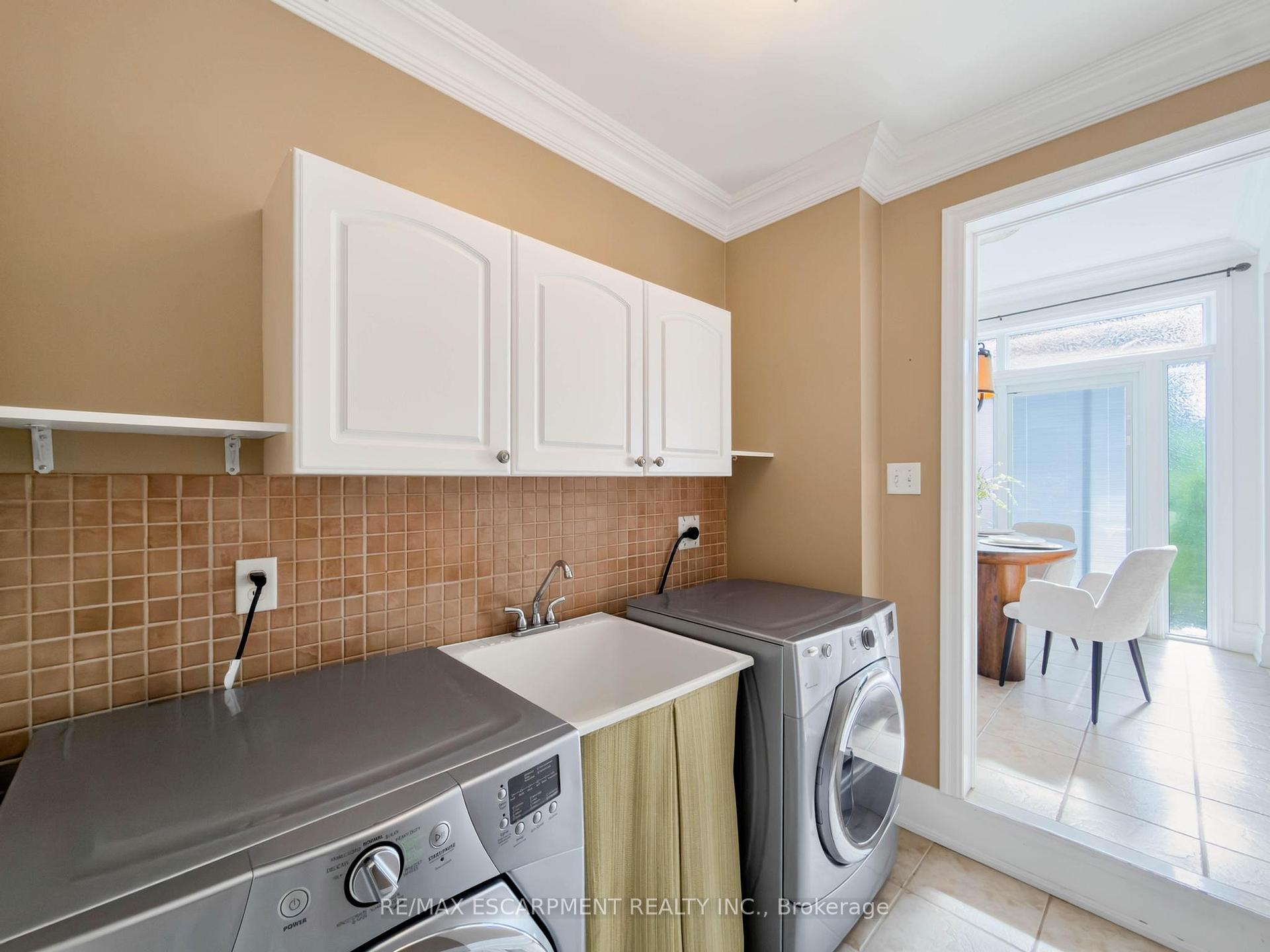 Photo 19 of 1396 Thorncrest Crescent, Oakville, West Oak Trails — HOMEH