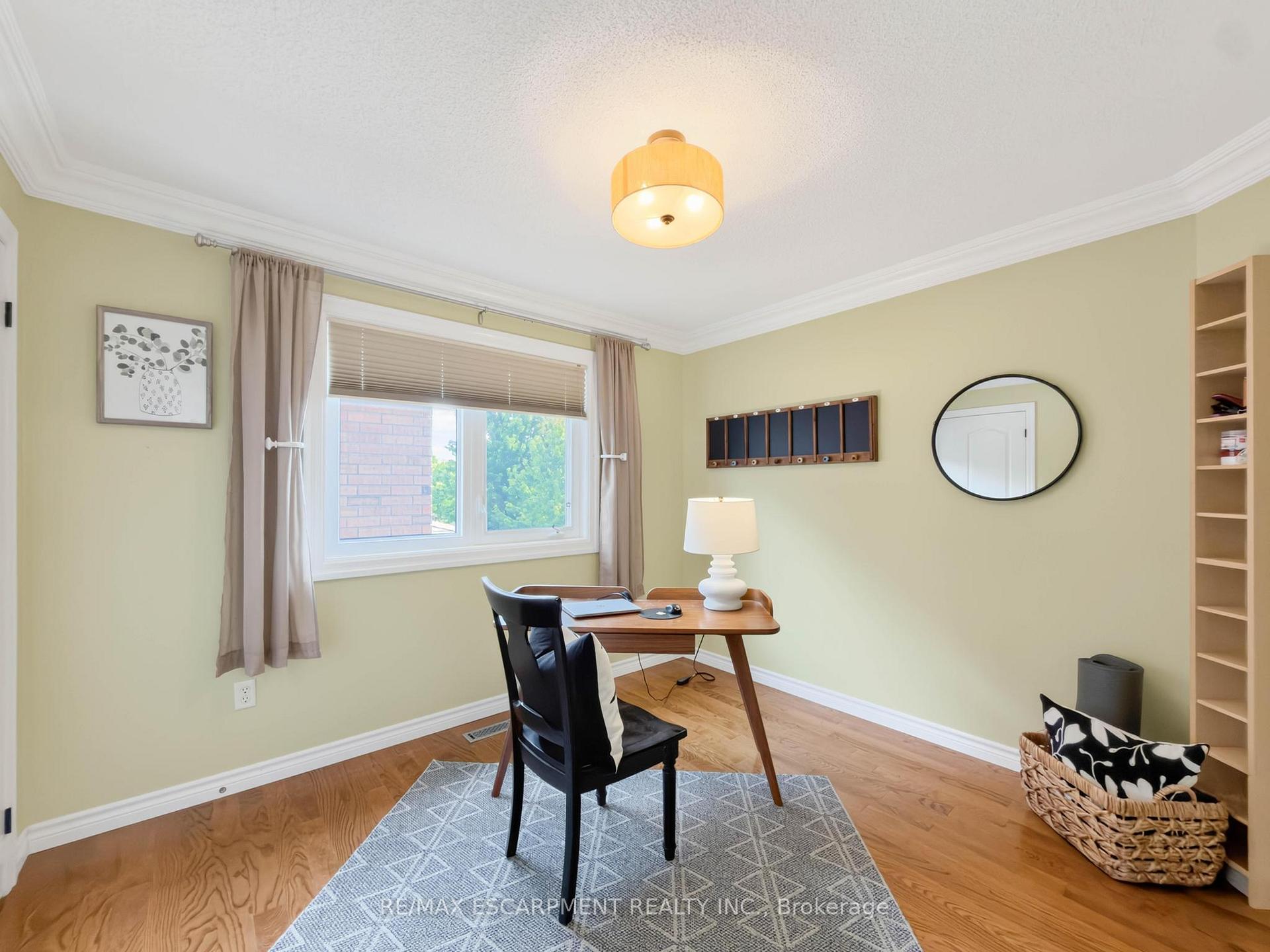 Photo 31 of 1396 Thorncrest Crescent, Oakville, West Oak Trails — HOMEH