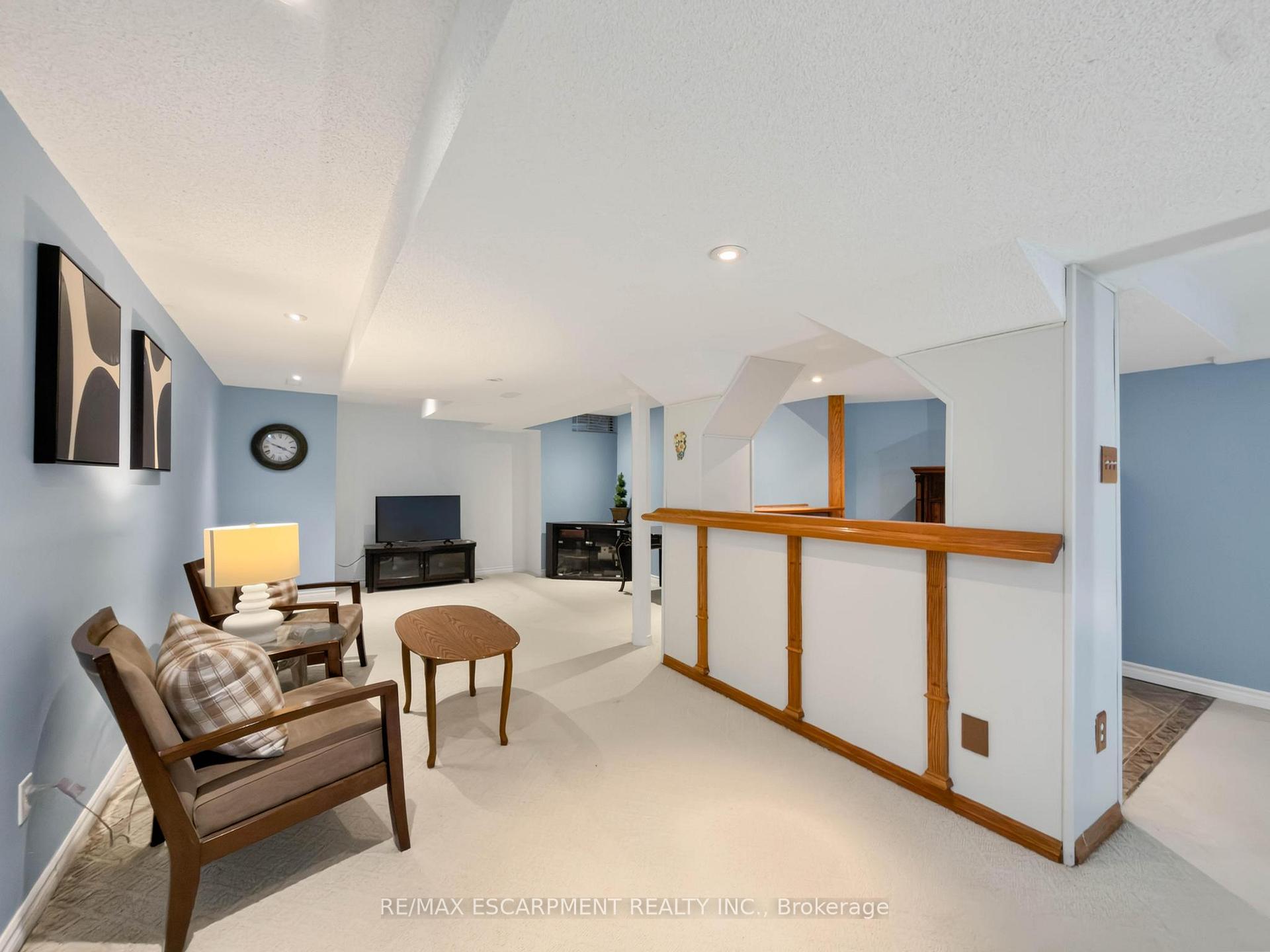 Photo 39 of 1396 Thorncrest Crescent, Oakville, West Oak Trails — HOMEH
