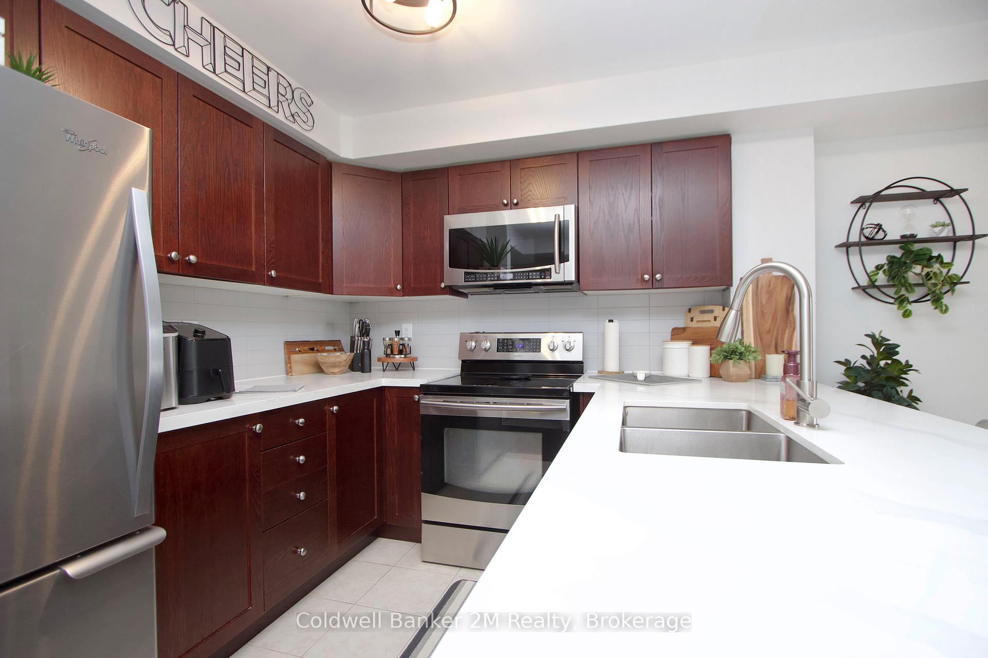 Photo 14 of 164 Kingston Road W, Ajax, Central — HOMEH