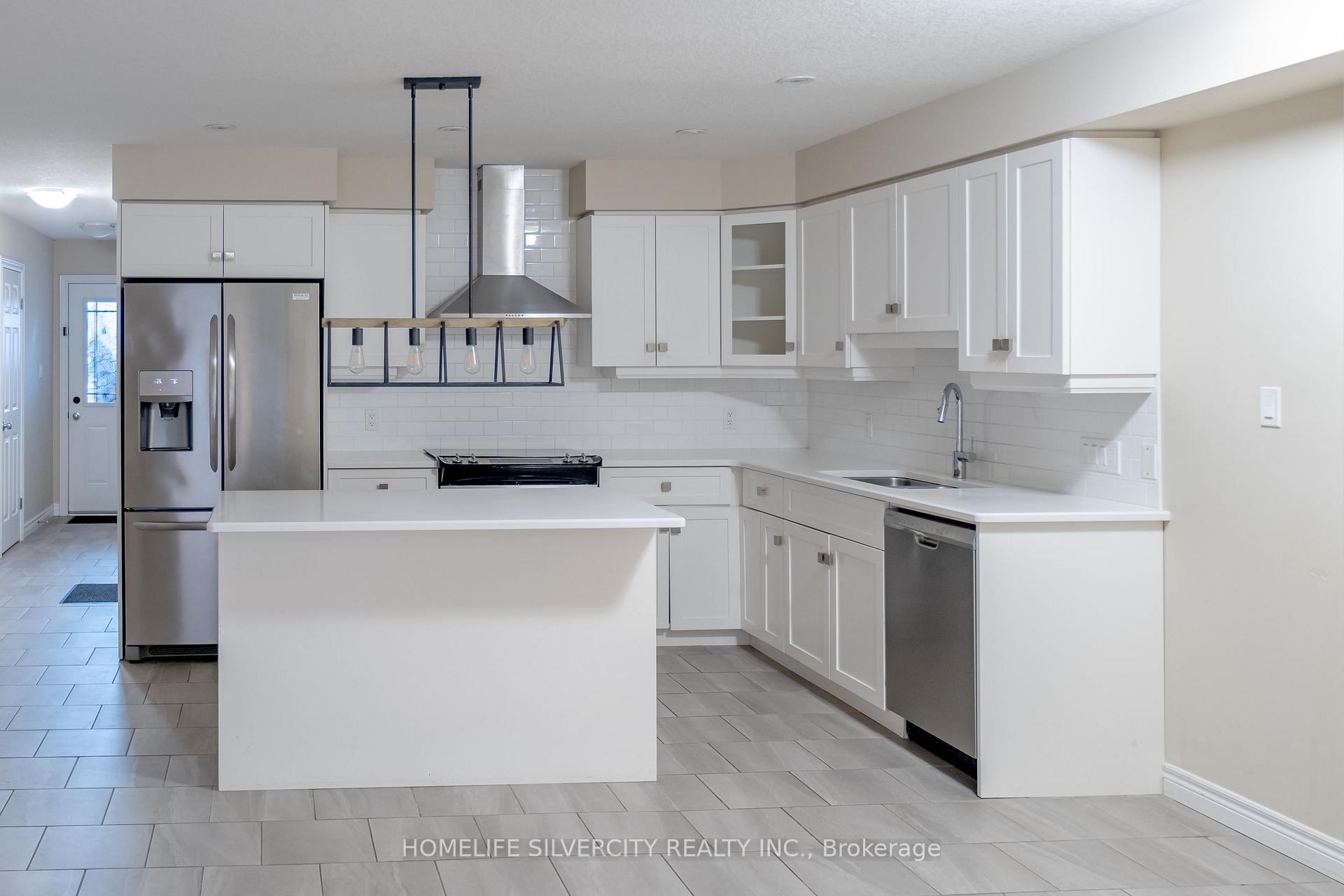 Photo 3 of Unit 57, 1220 Riverbend Road, London, South B — HOMEH