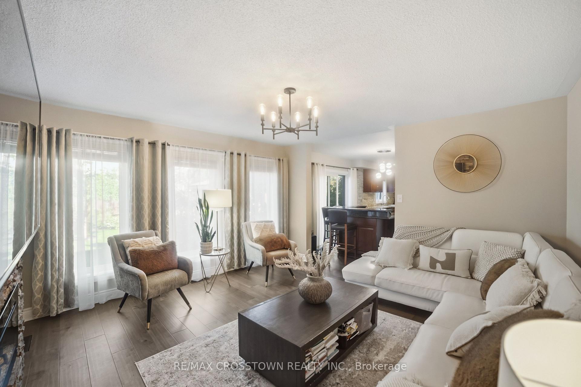 Photo 12 of 17 Counsellor Terrace, Barrie, Innis-Shore — HOMEH