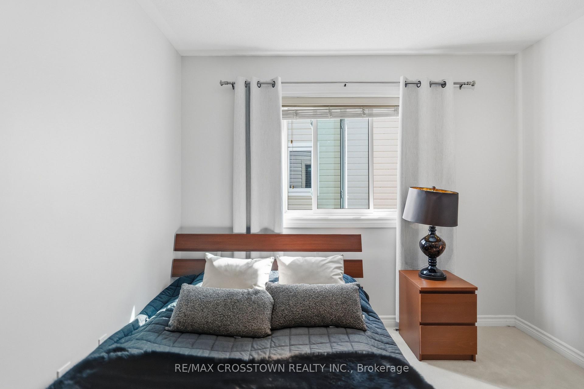 Photo 24 of 17 Counsellor Terrace, Barrie, Innis-Shore — HOMEH