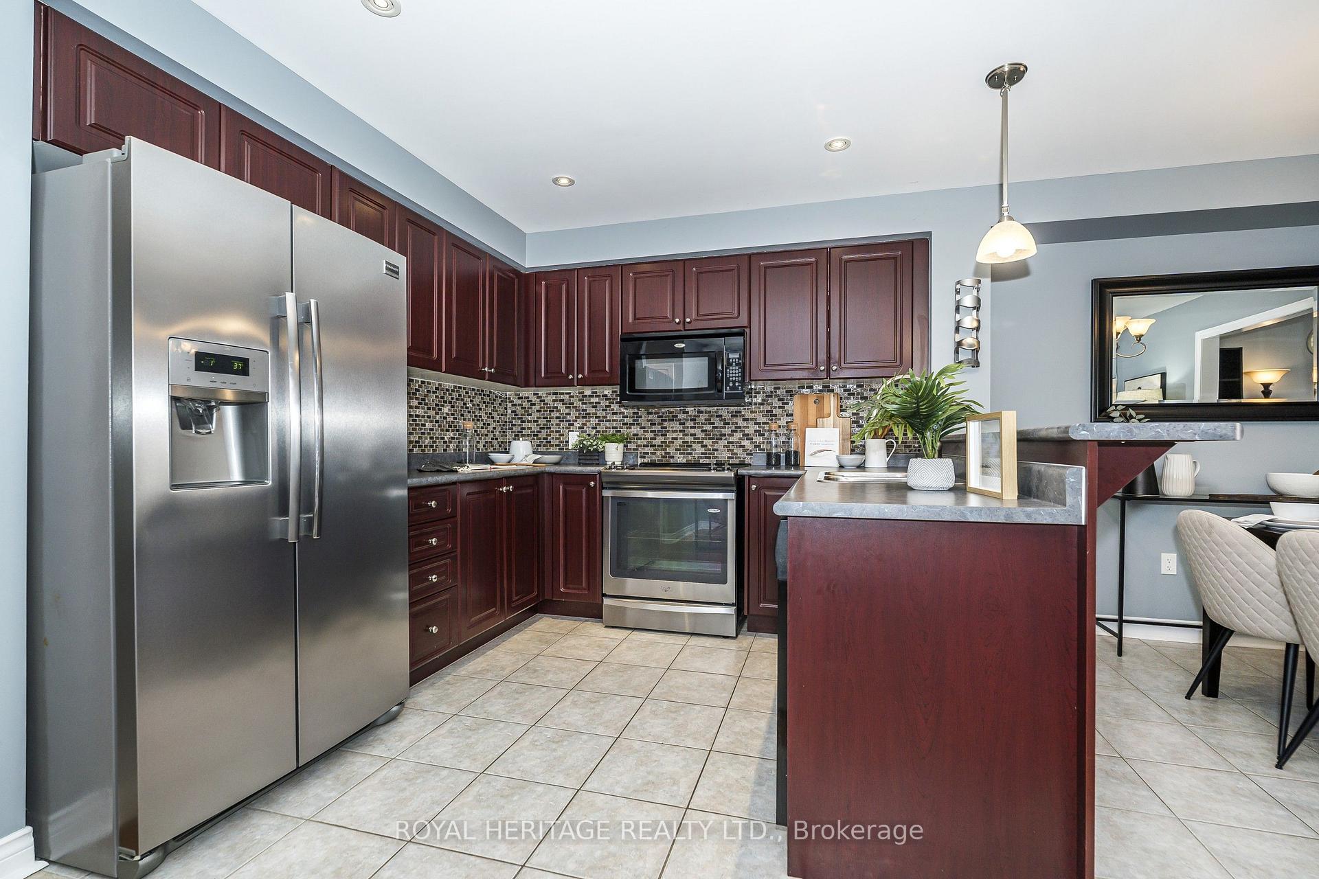 Photo 4 of 34 Gateway Court, Whitby, Taunton North — HOMEH