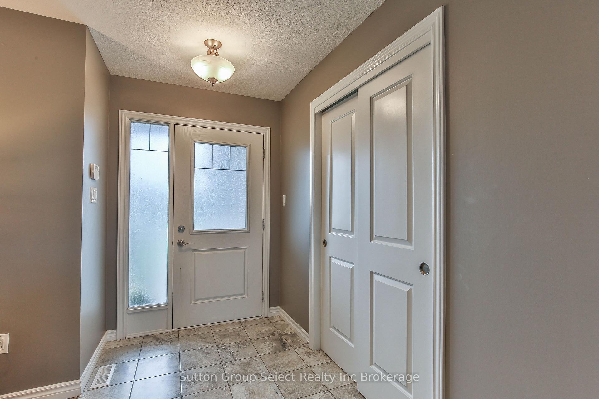 Photo 3 of 86 Walker Road, Ingersoll, Ingersoll - South — HOMEH
