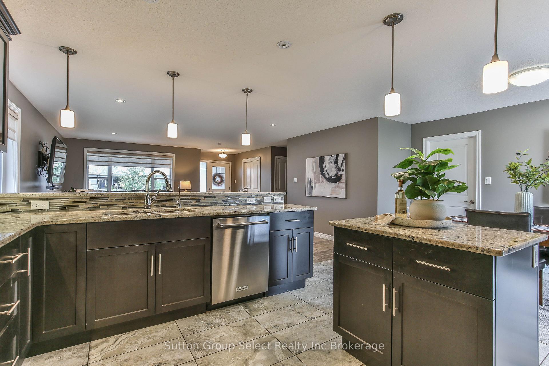Photo 11 of 86 Walker Road, Ingersoll, Ingersoll - South — HOMEH