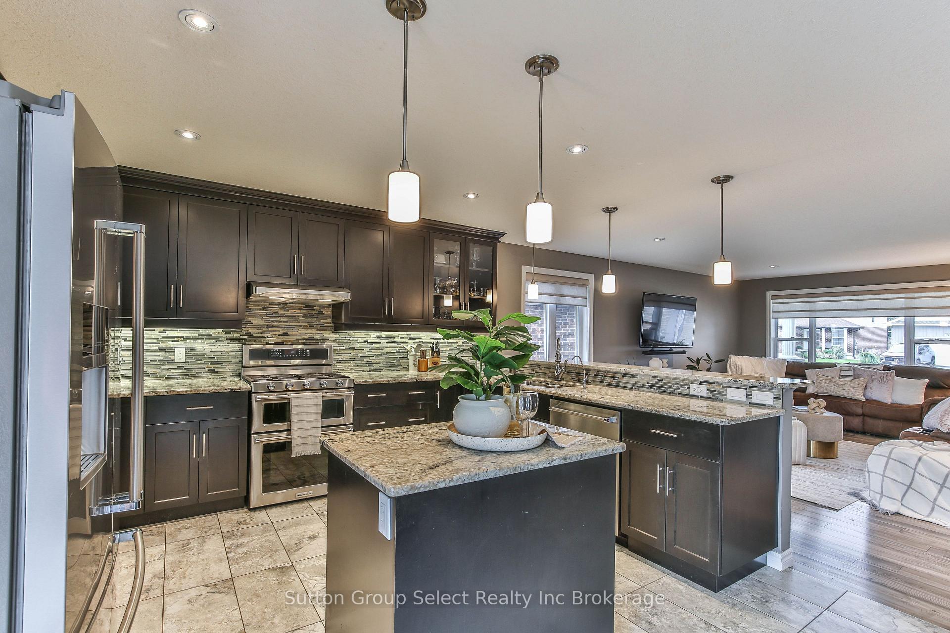 Photo 12 of 86 Walker Road, Ingersoll, Ingersoll - South — HOMEH