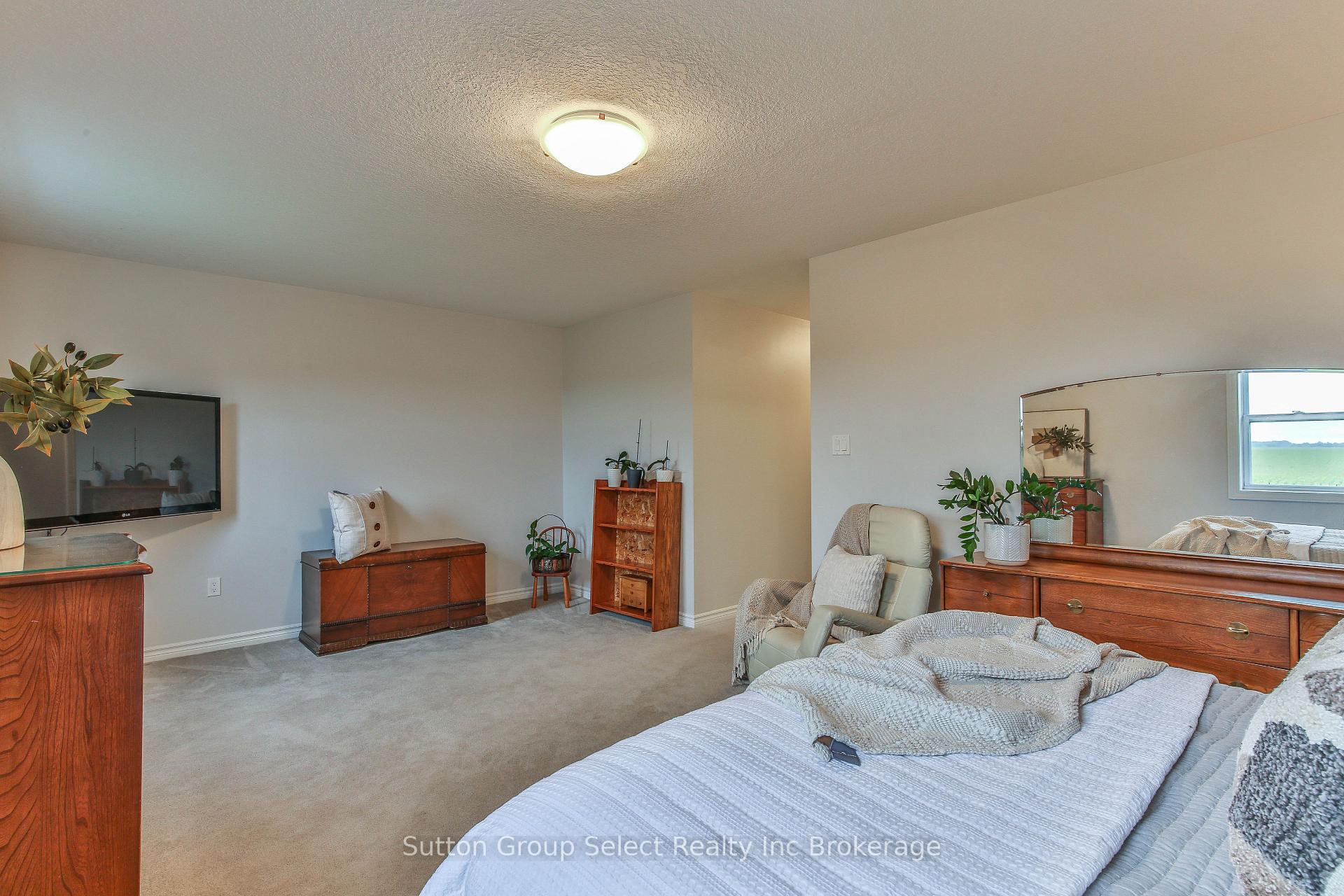 Photo 22 of 86 Walker Road, Ingersoll, Ingersoll - South — HOMEH