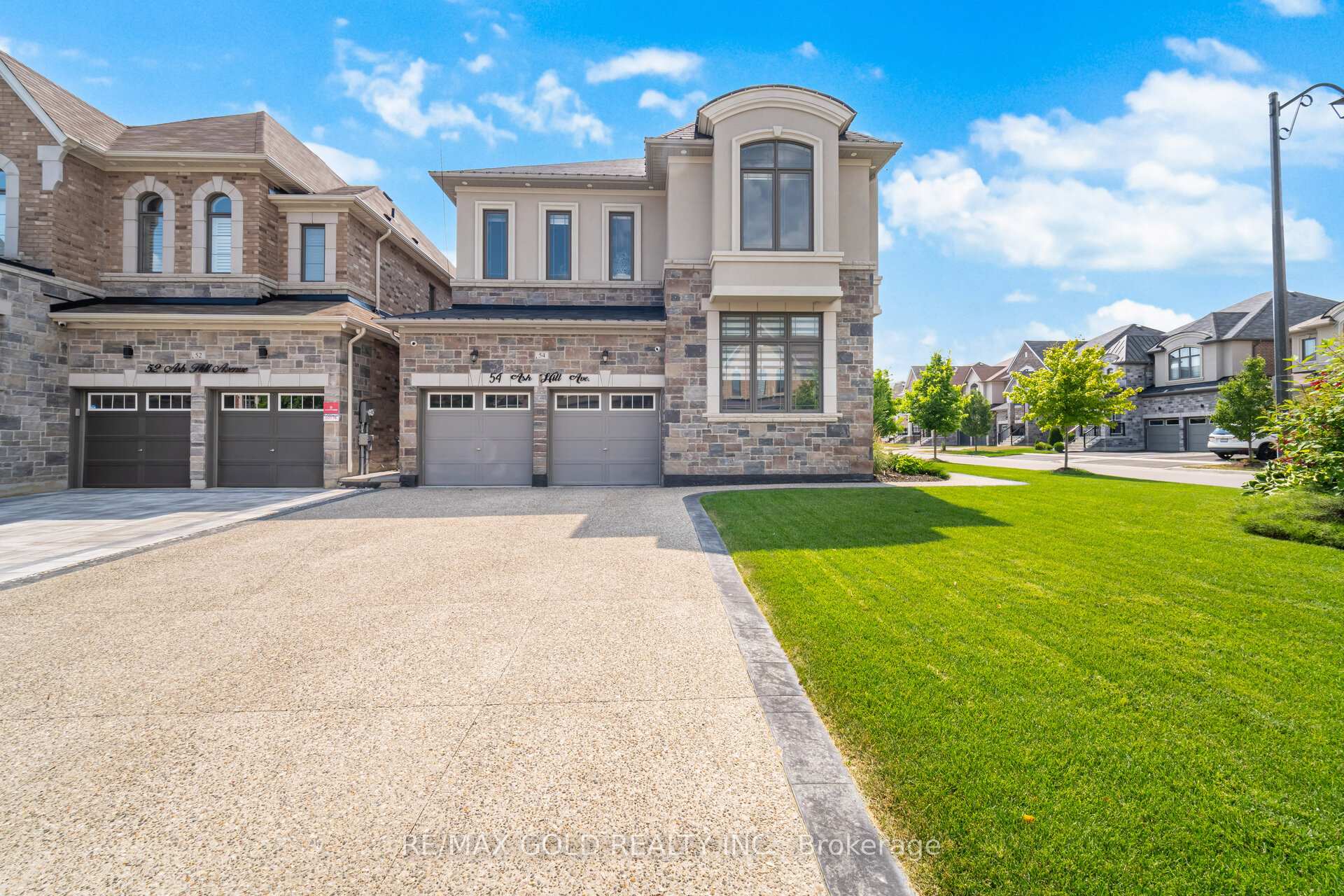 Photo 2 of 54 Ash Hill Avenue, Caledon, Caledon East — HOMEH