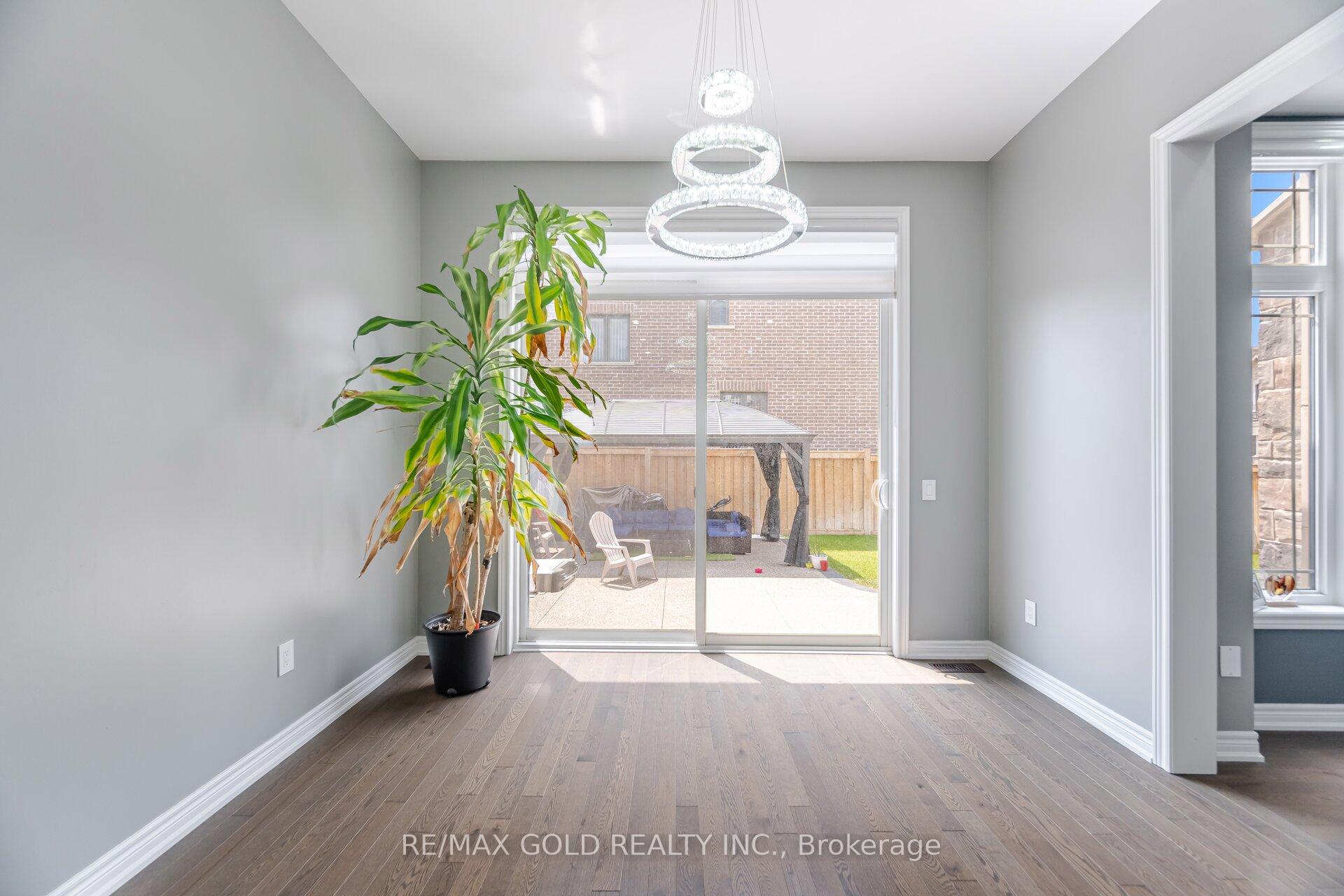 Photo 13 of 54 Ash Hill Avenue, Caledon, Caledon East — HOMEH