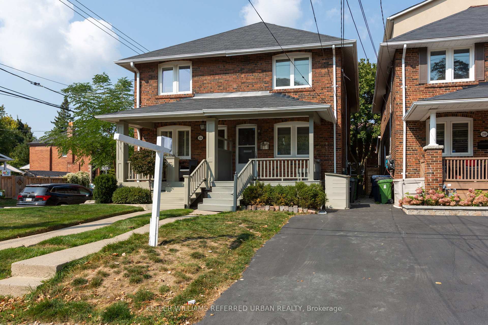 Photo of 212 Fairlawn Avenue