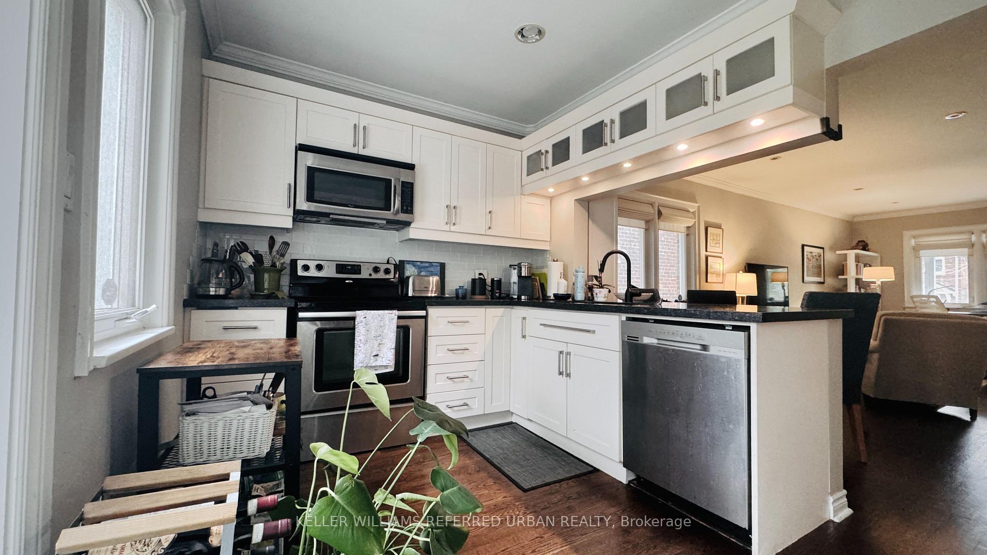 Photo 8 of 212 Fairlawn Avenue, Toronto, Lawrence Park North — HOMEH