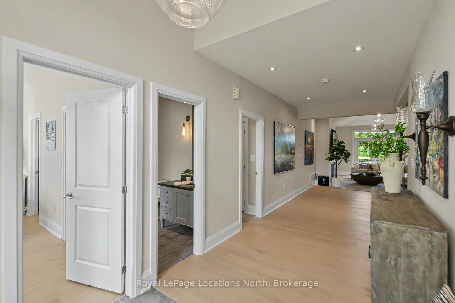 Photo 4 of 129 Crestview Court, Blue Mountains — HOMEH