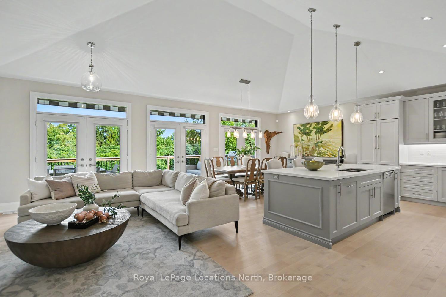 Photo 6 of 129 Crestview Court, Blue Mountains — HOMEH