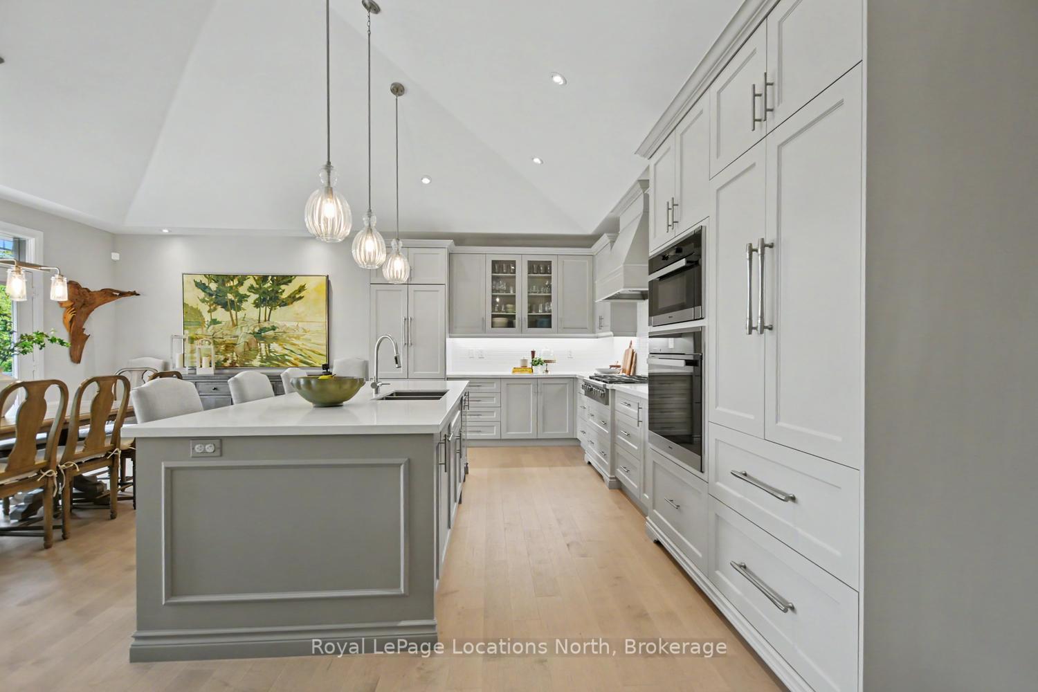 Photo 10 of 129 Crestview Court, Blue Mountains — HOMEH