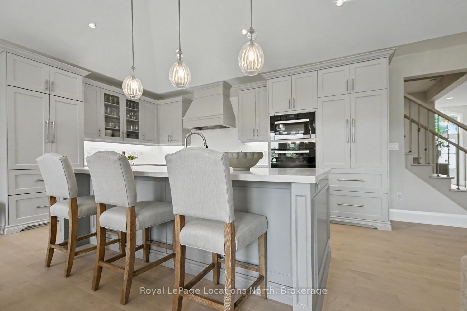 Photo 11 of 129 Crestview Court, Blue Mountains — HOMEH